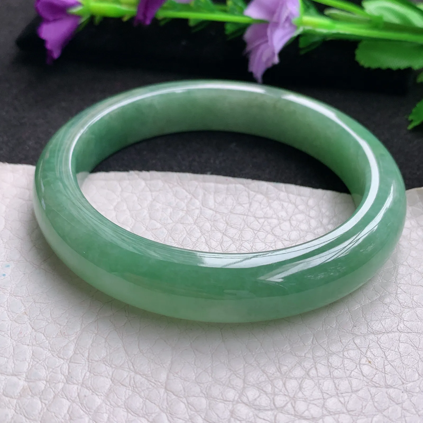 nr大圈口60.6*12.5*9.2平安镯 天然缅甸翡翠满绿大气宽边玉手镯 玉手环