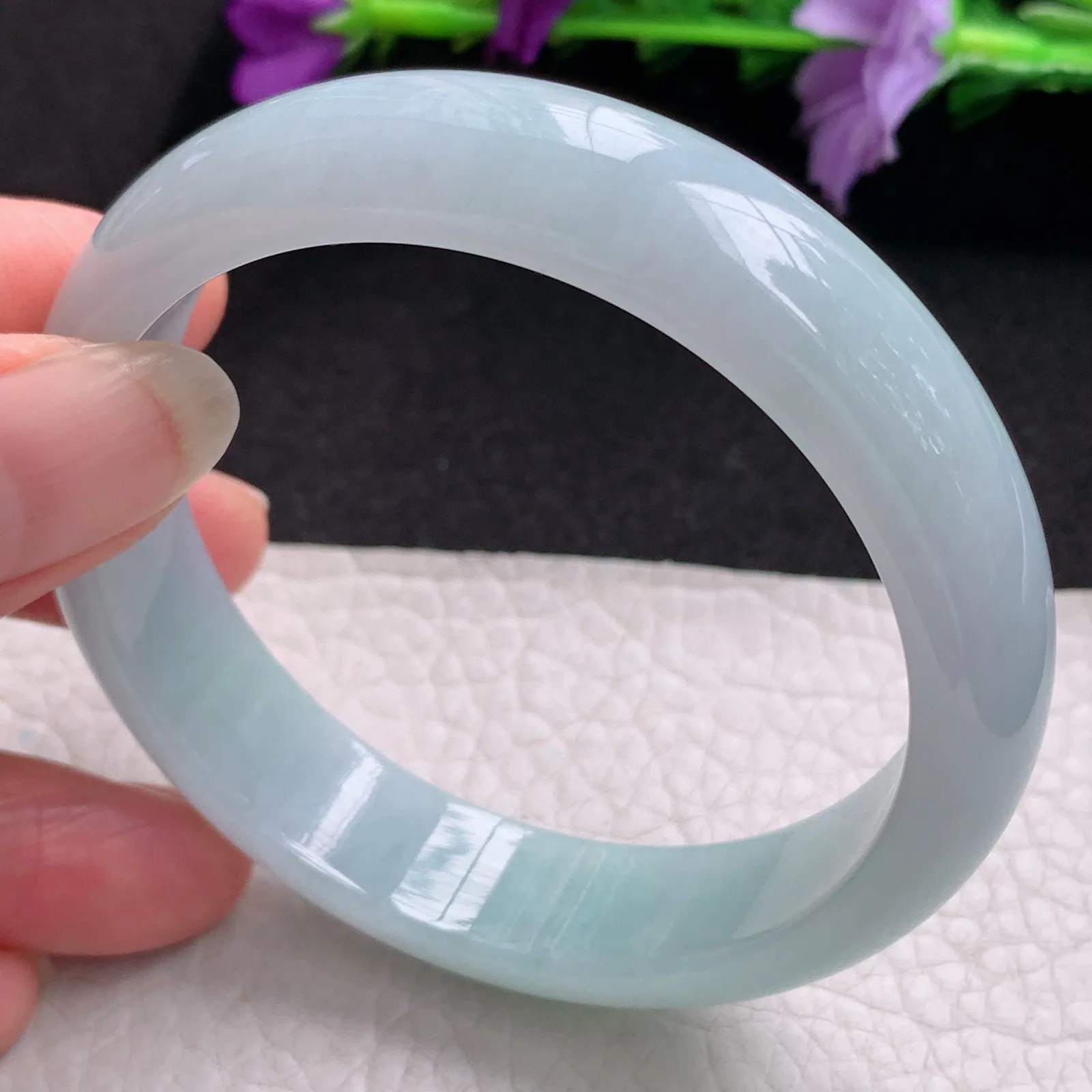 nr实拍57.5*14*7.2平安镯 天然缅甸翡翠浅绿水润宽边玉手镯 玉手环