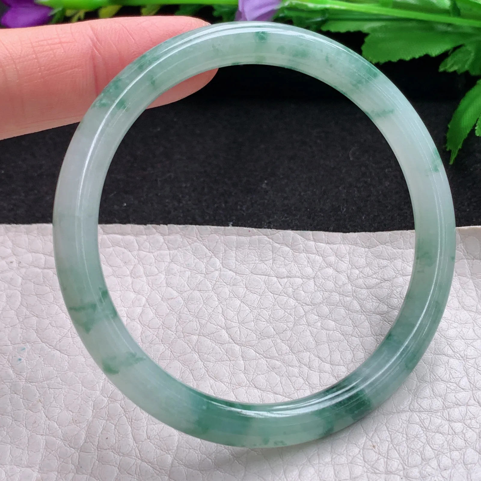 js实拍58.5*6.6*7.2美人镯 天然缅甸翡翠冰飘花圆条玉手镯 玉手环