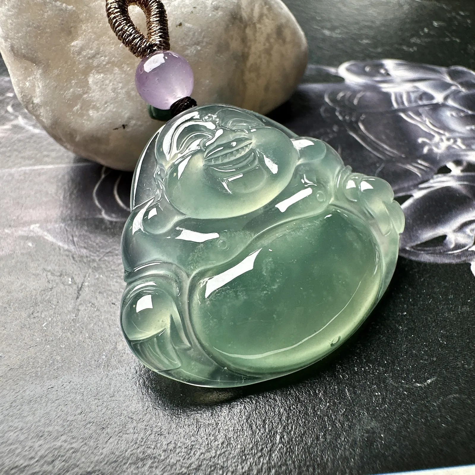 【冰种晴底佛公吊坠】种水上乘，晶莹剔透，纯净通透，莹光感很强