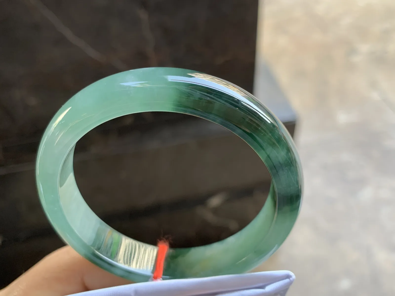 55-13-7.8mm
冰种飘花手镯 底子细腻 水润浓郁