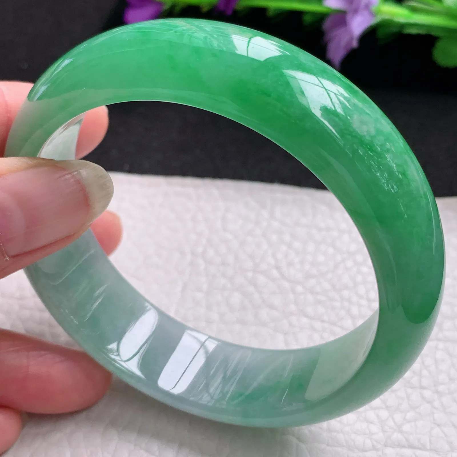 nr大圈口61.6*18.3*8.6轮胎镯 天然缅甸翡翠半山水辣绿宽边玉手镯 玉手环