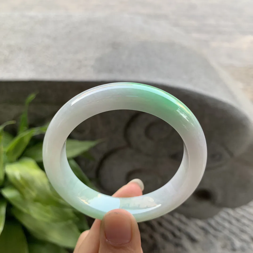 小圈口 53-12.3-8.8【飘阳绿正圈手镯】正圈53 54可戴