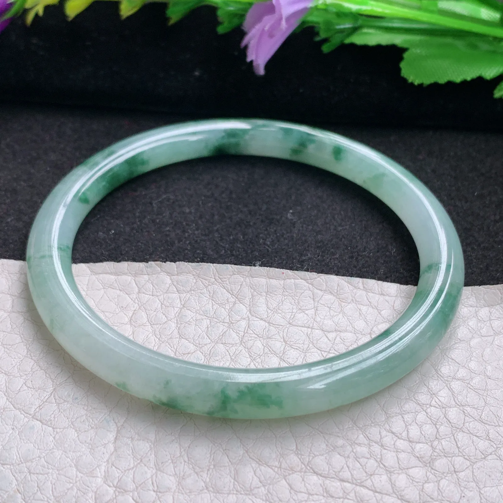 js实拍58.5*6.6*7.2美人镯 天然缅甸翡翠冰飘花圆条玉手镯 玉手环