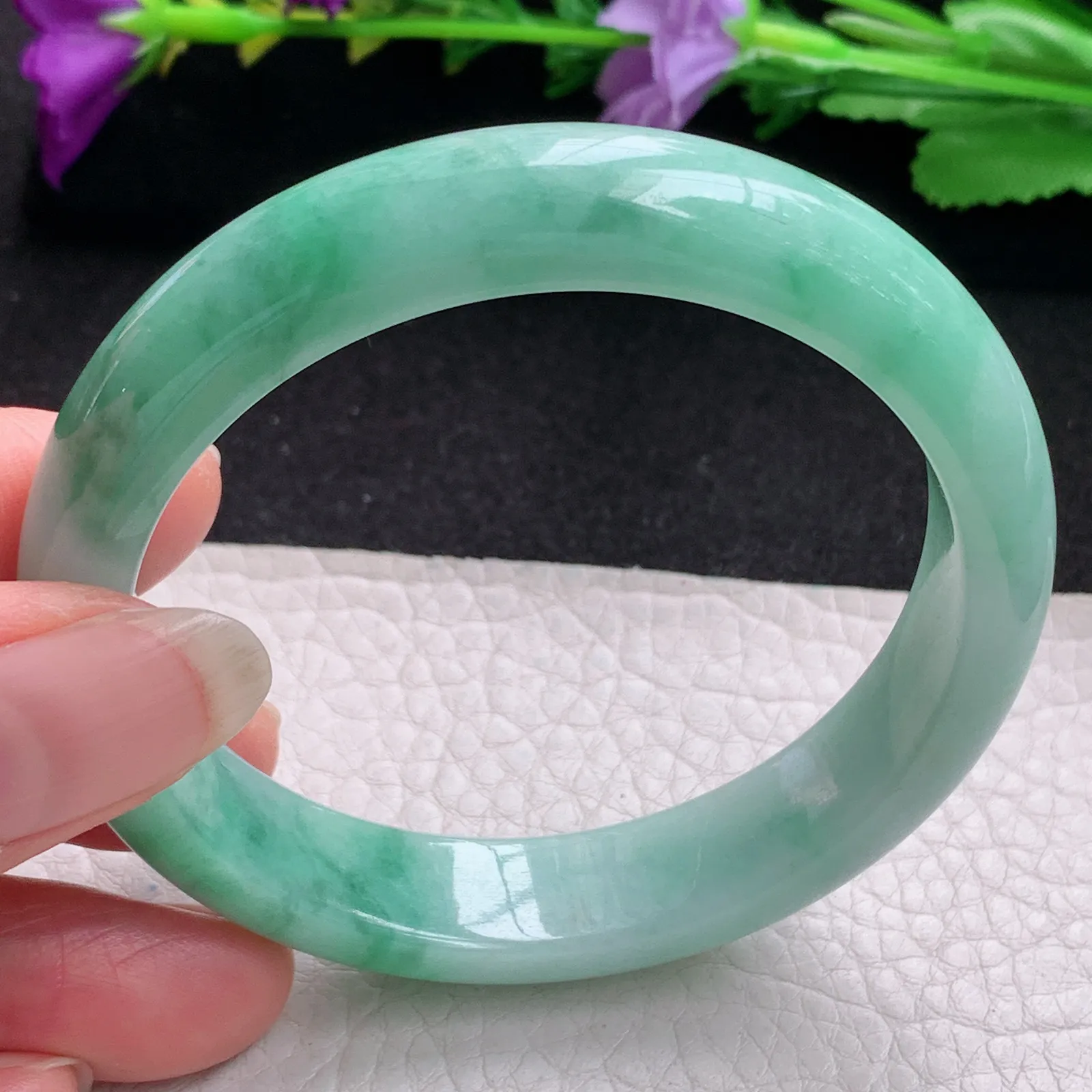 js实拍55.6*12*7.6平安镯 天然缅甸翡翠手镯浅绿玉手镯 玉手环