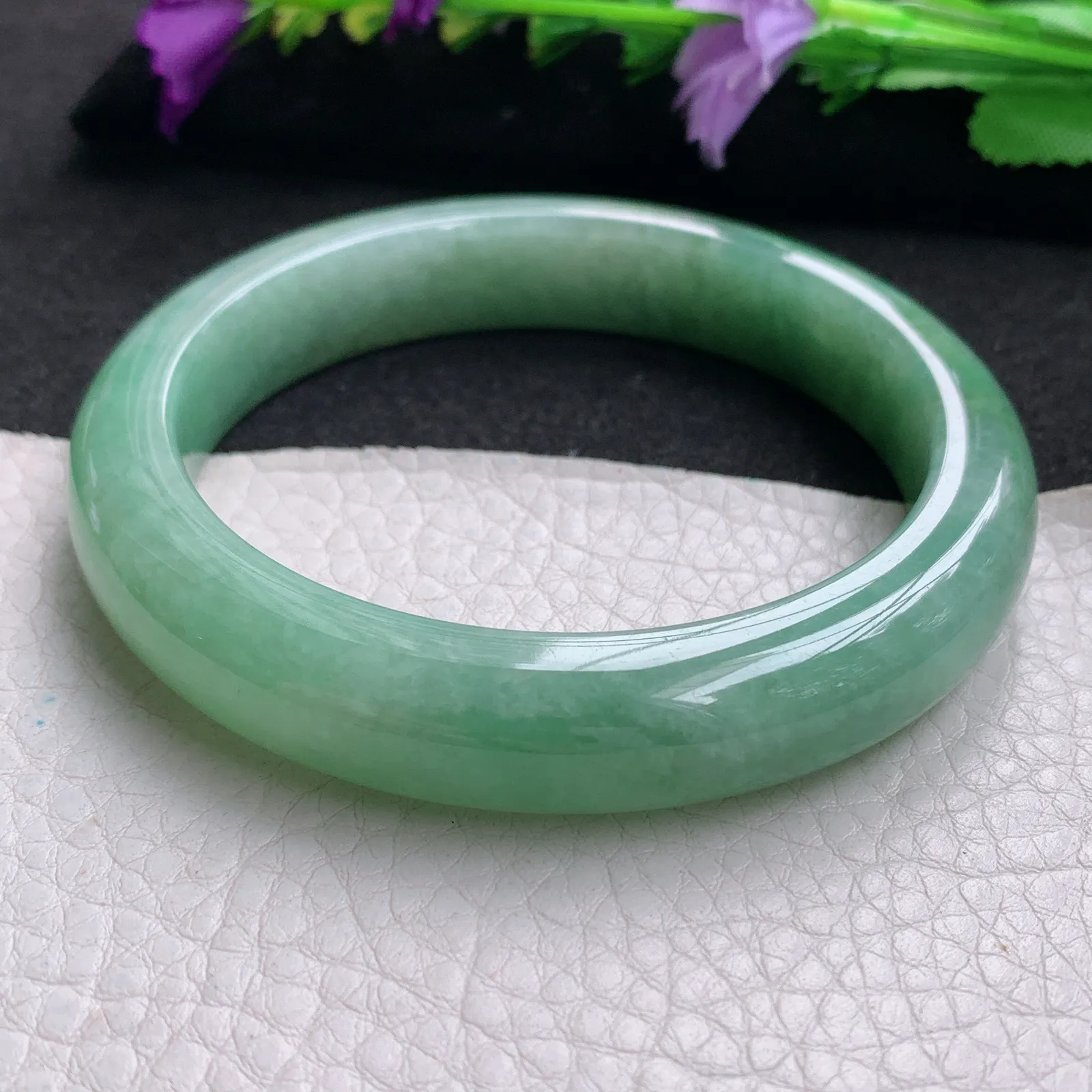 nr大圈口60.6*12.5*9.2平安镯 天然缅甸翡翠满绿大气宽边玉手镯 玉手环