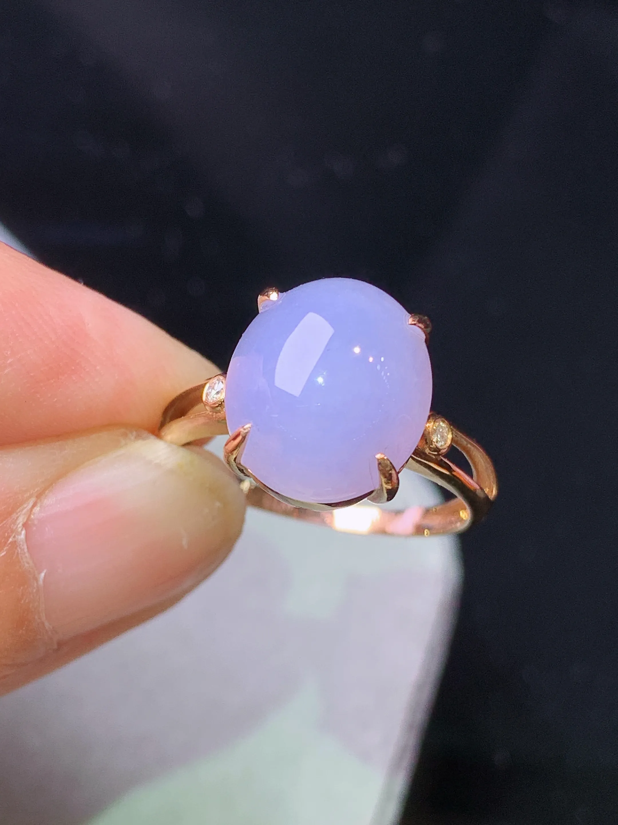 18k金镶嵌紫罗兰蛋面戒指 玉质细腻 色泽艳丽清新 圈口13 整体尺寸12*10.2*5.8