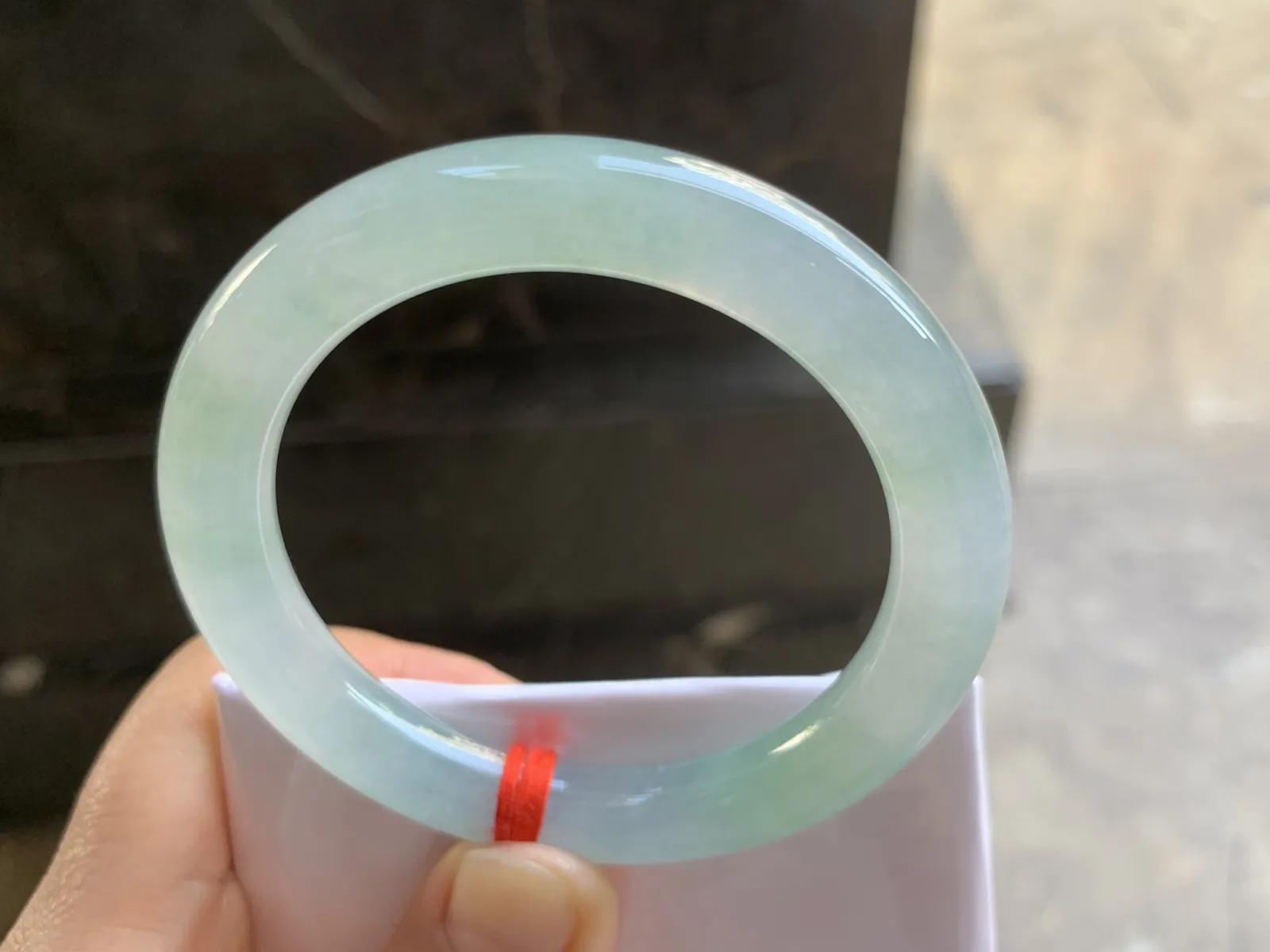 51.5-9.2mm
冰种晴水圆条手镯 底色漂亮 水润光泽