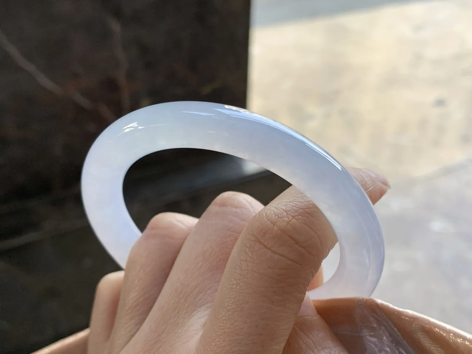 54.5-9.3

冰圆条手镯^_^冰透清新 水润