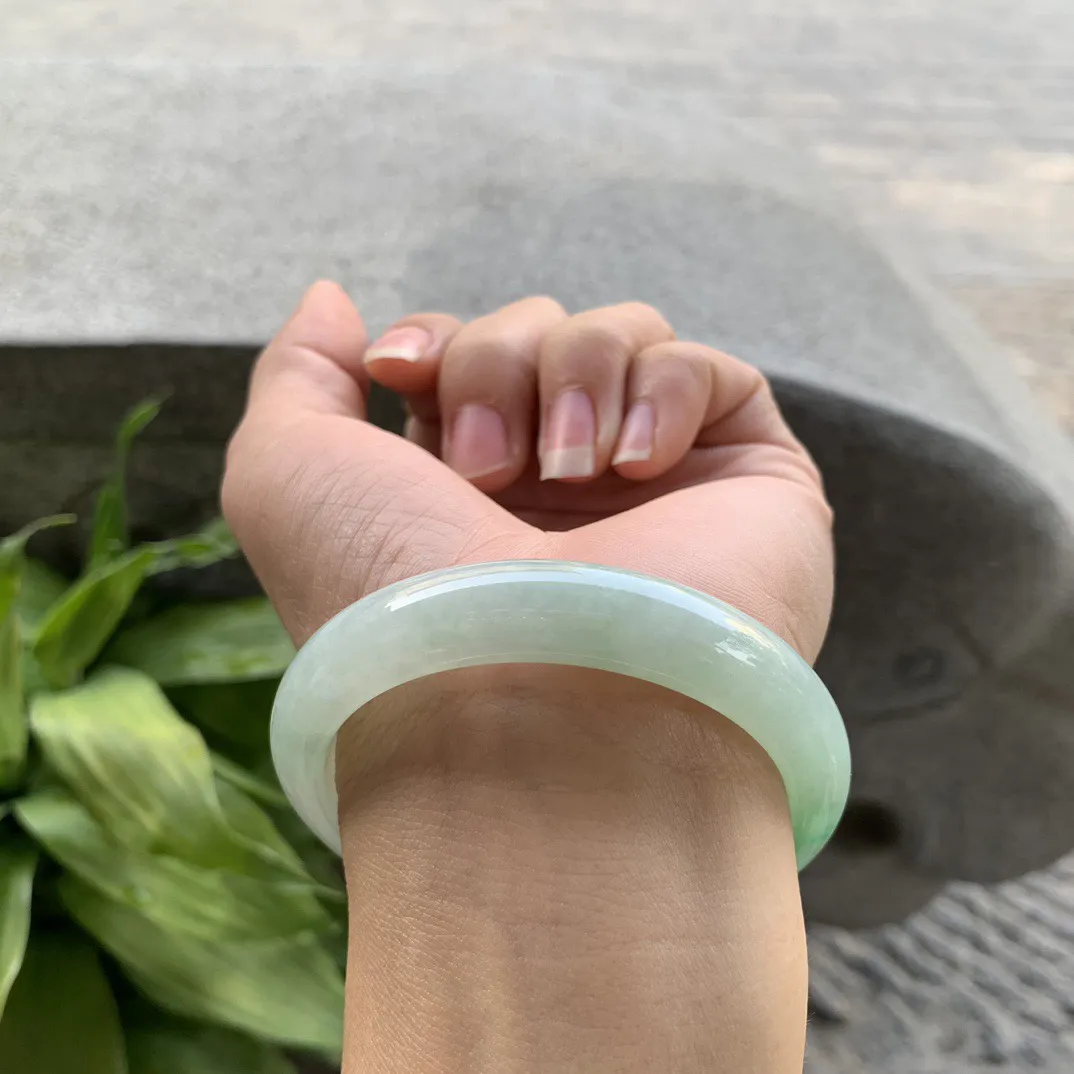 小圈口53.7-11.1-7.5 【飘绿正圈手镯】正圈53 54可戴