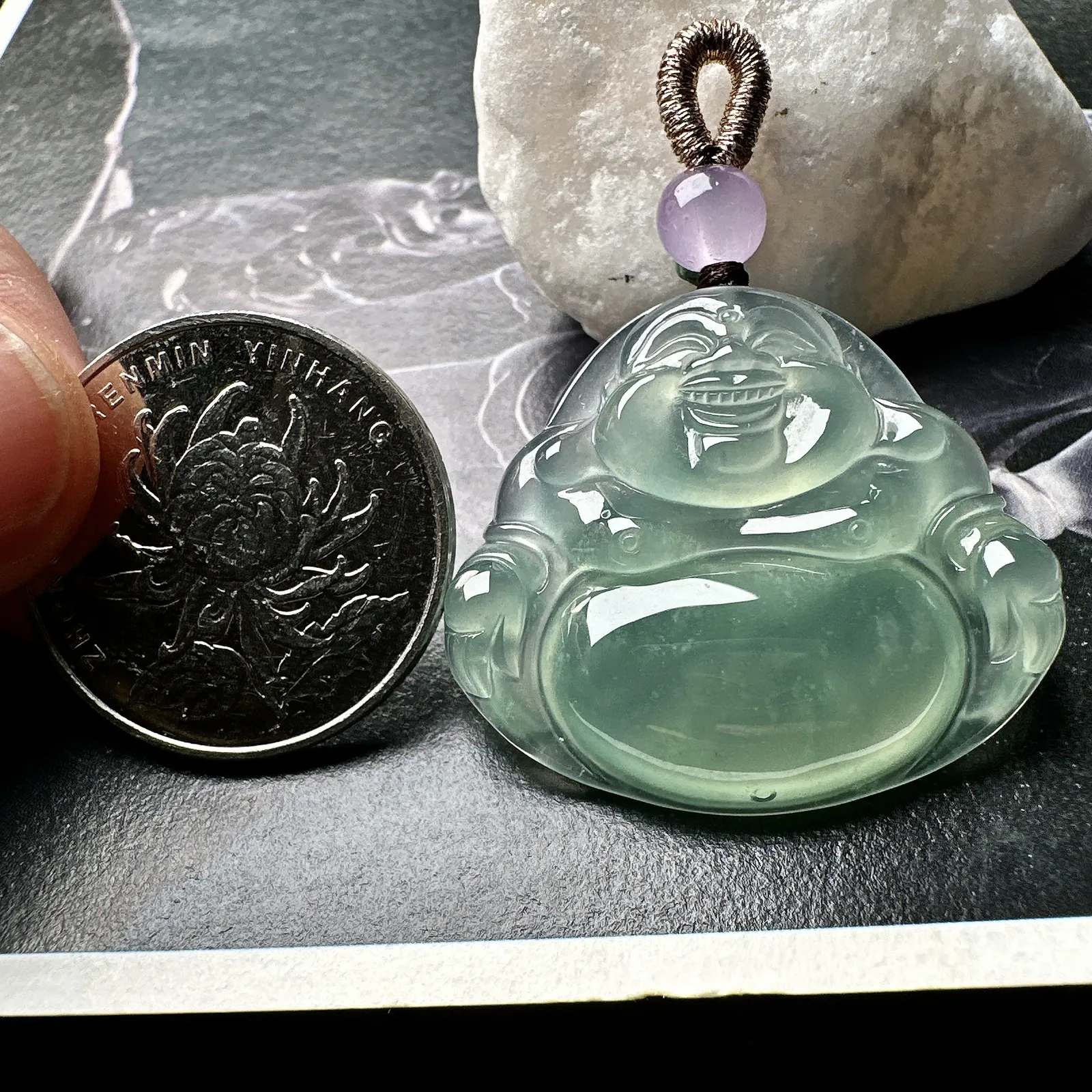 【冰种晴底佛公吊坠】种水上乘，晶莹剔透，纯净通透，莹光感很强