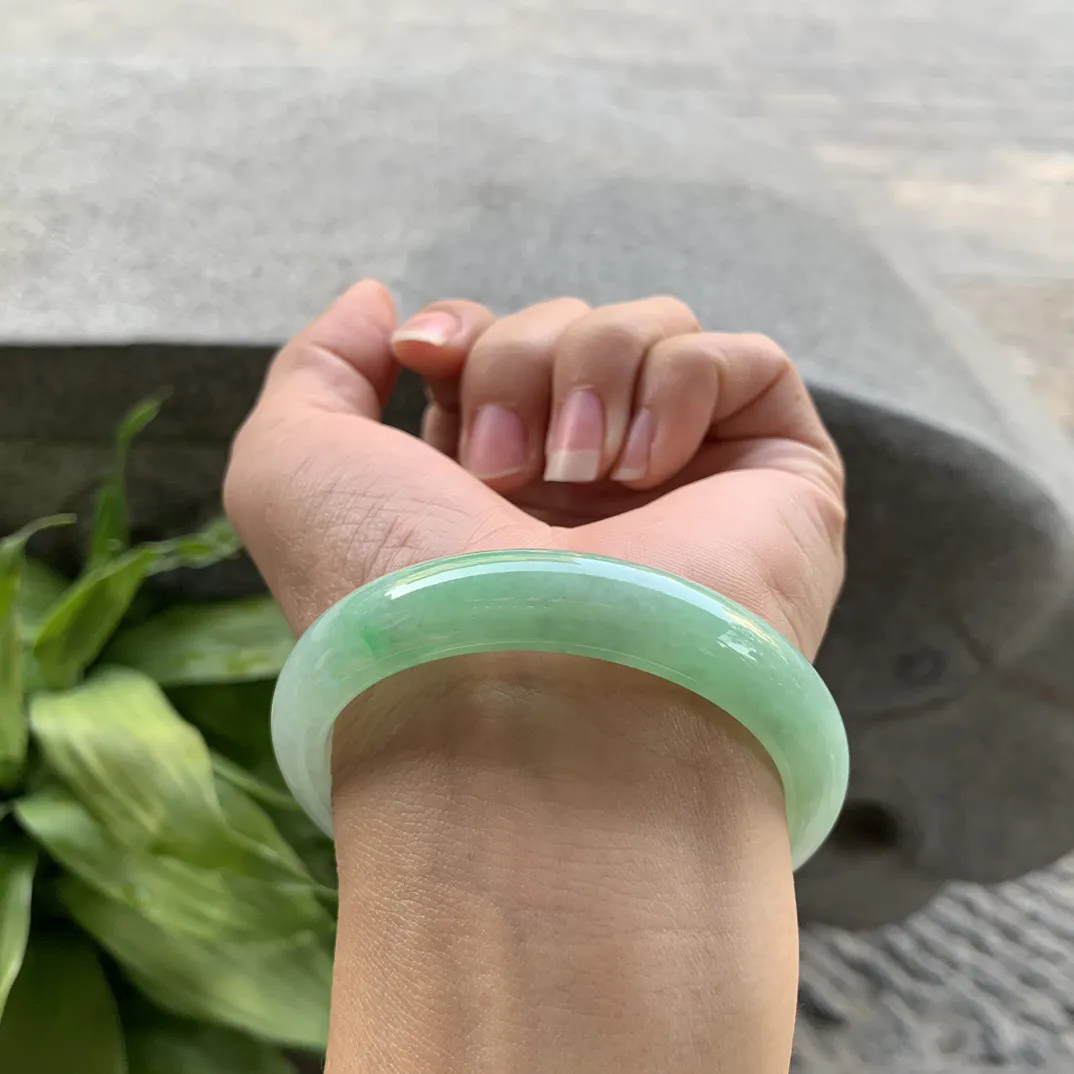 小圈口53.7-11.1-7.5 【飘绿正圈手镯】正圈53 54可戴