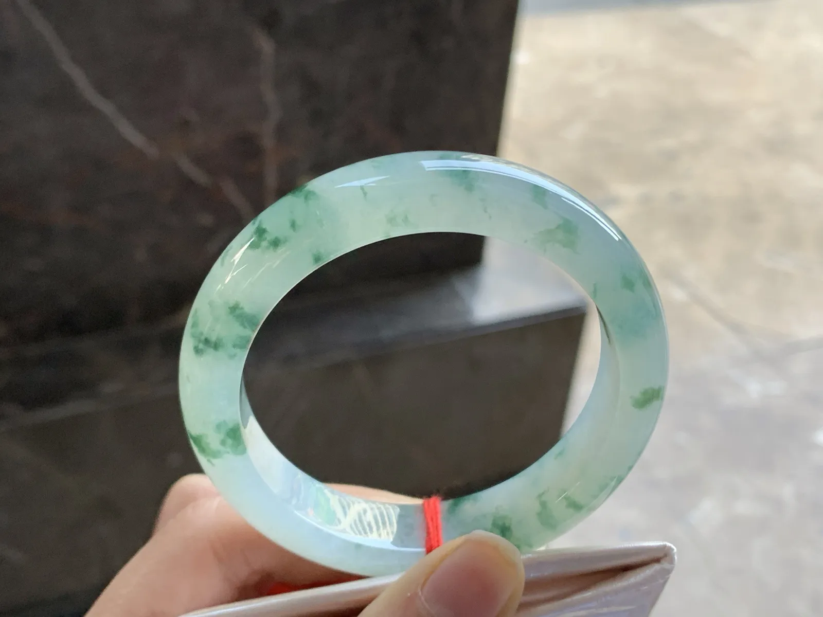 55-13.3-8.8

绿花手镯^_^清新