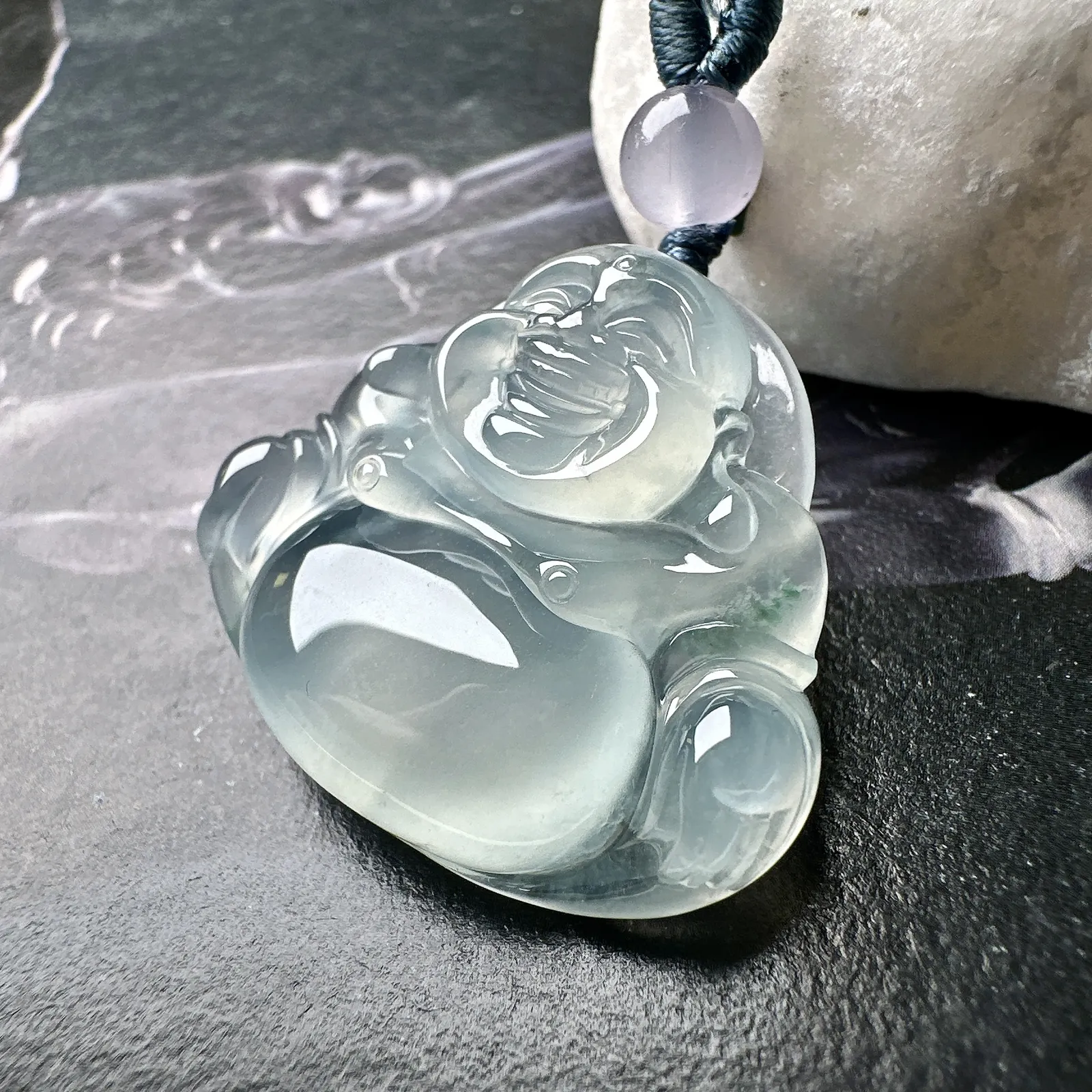 【冰种佛公吊坠】种水上乘，晶莹剔透，纯净通透，莹光感很强