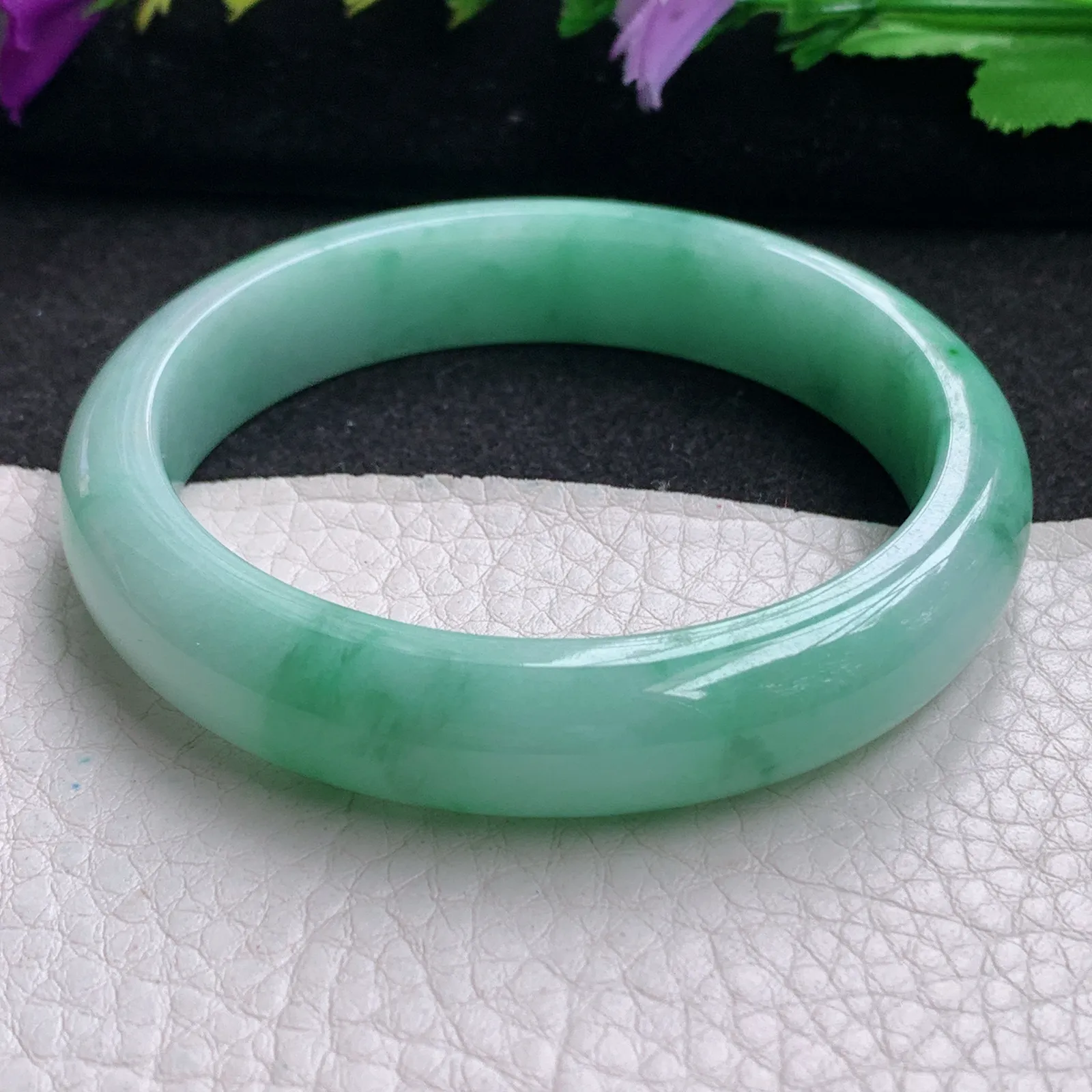 js实拍55.6*12*7.6平安镯 天然缅甸翡翠手镯浅绿玉手镯 玉手环