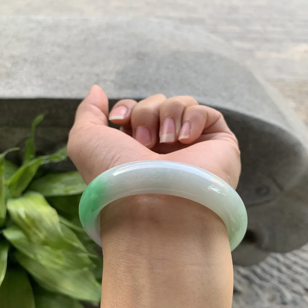 小圈口 53-12.3-8.8【飘阳绿正圈手镯】正圈53 54可戴
