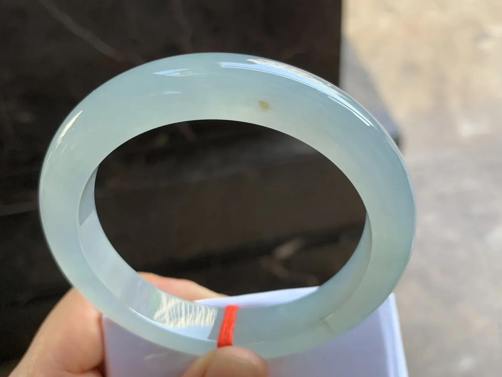 60.5-12-9.5mm
冰种晴底大圈口手镯 水润光泽 大圈口