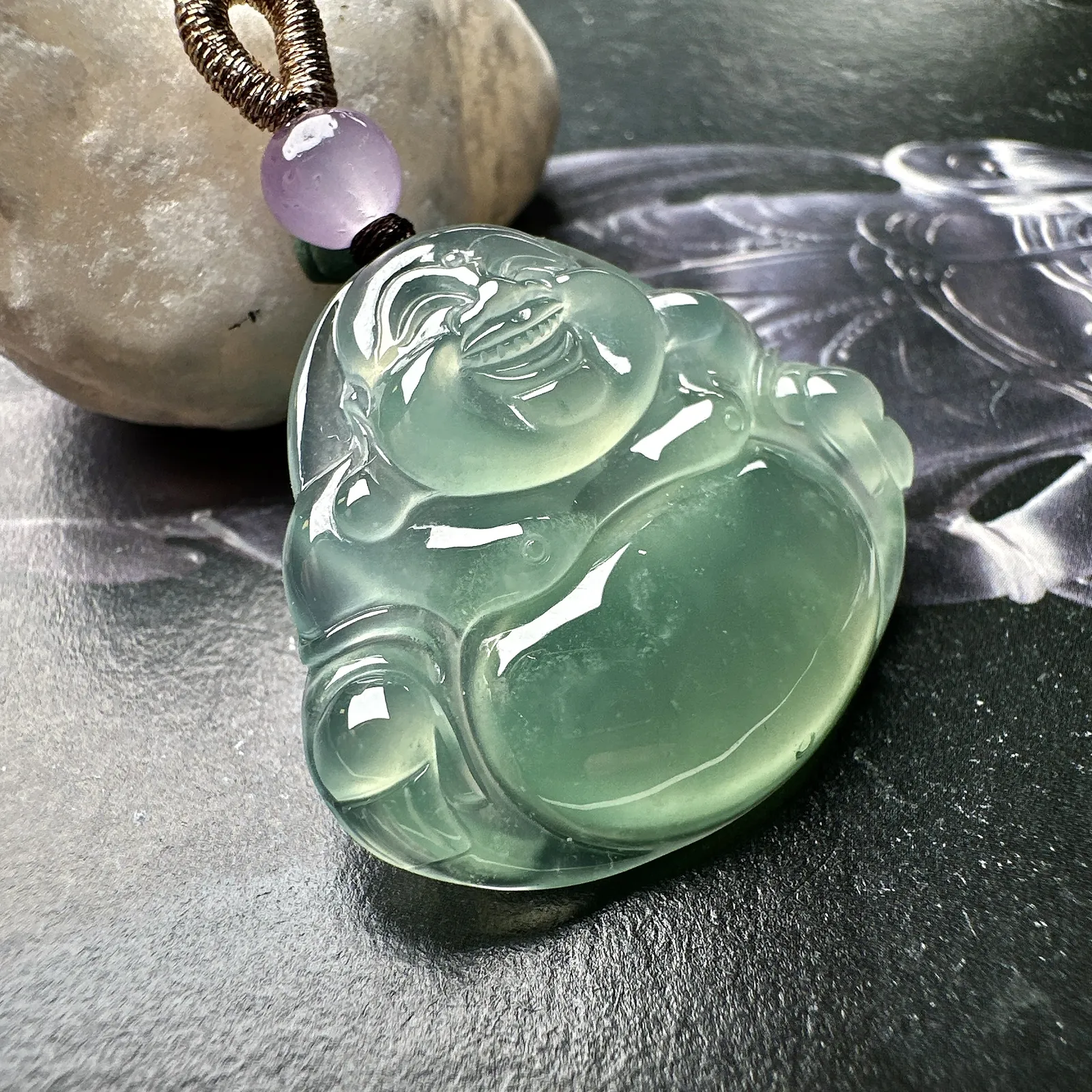 【冰种晴底佛公吊坠】种水上乘，晶莹剔透，纯净通透，莹光感很强