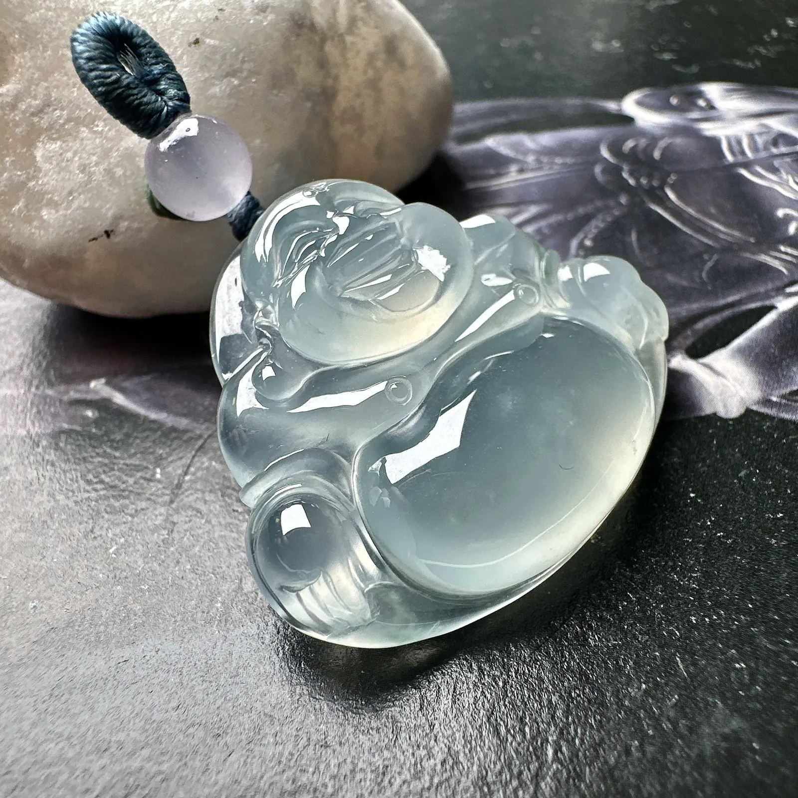 【冰种佛公吊坠】种水上乘，晶莹剔透，纯净通透，莹光感很强