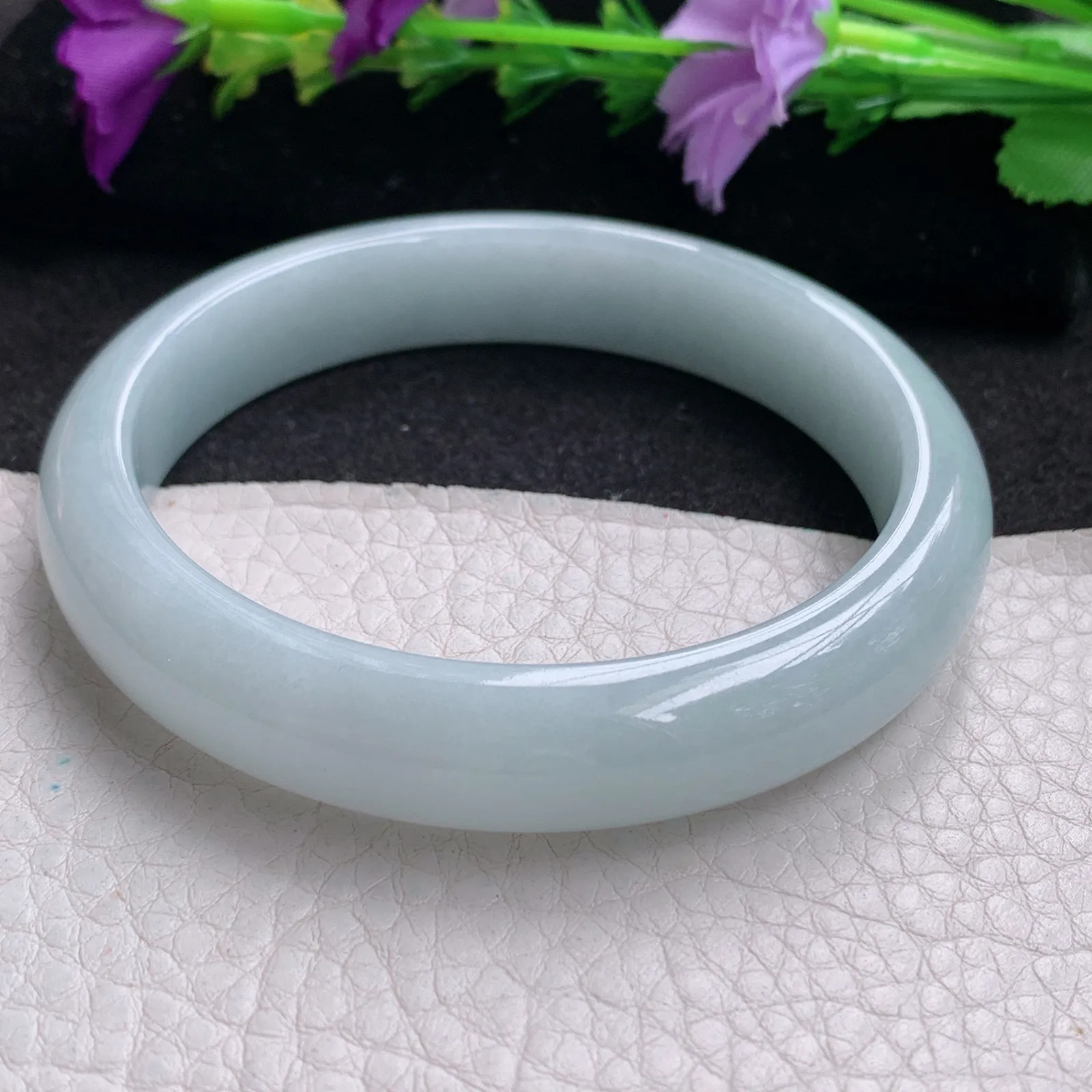 yh实拍58.5*12*7.5平安镯 天然缅甸翡翠浅绿水润宽边玉手镯 玉手环