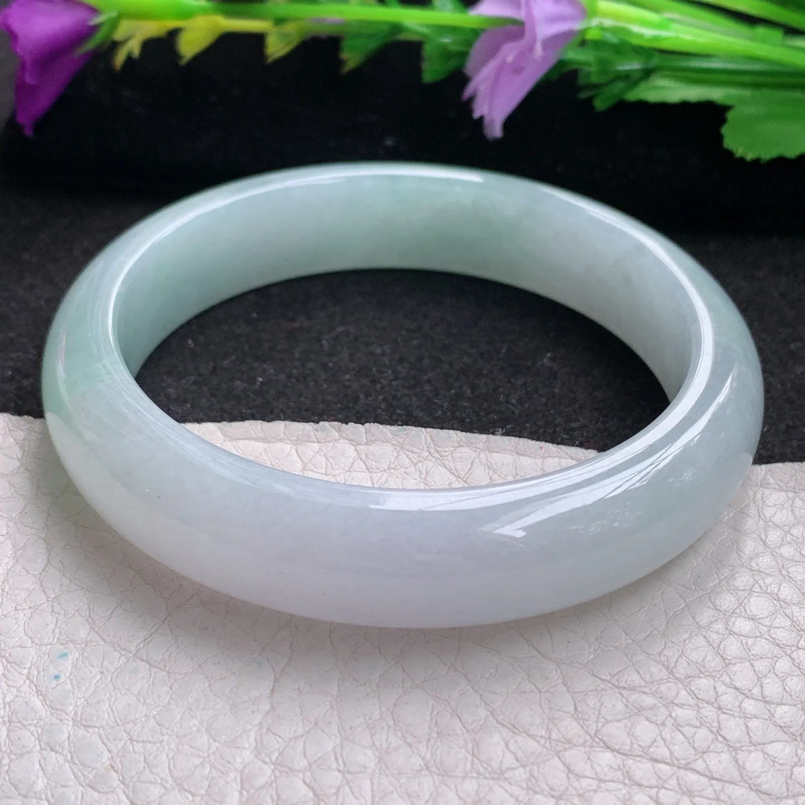 js实拍56.5*12.8*8平安镯 天然缅甸翡翠冰胶水绿玉手镯 玉手环