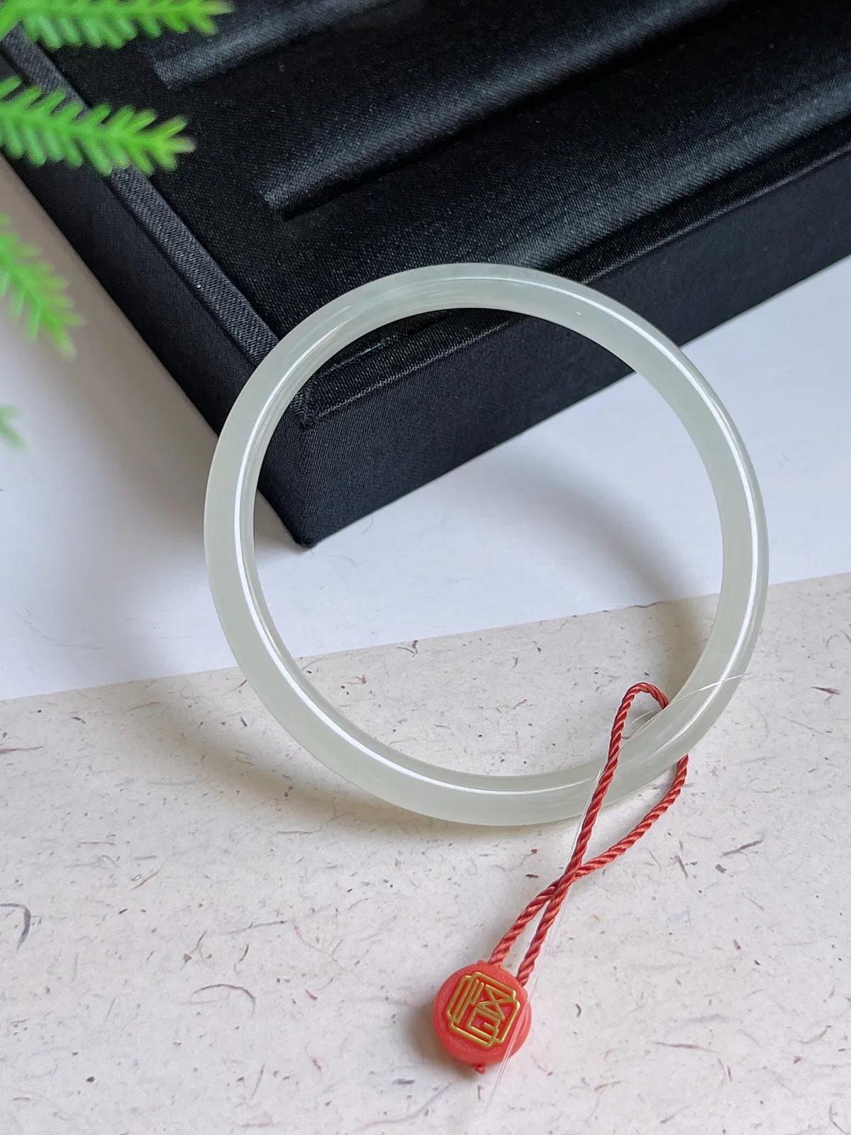 和田玉茶晴美人镯