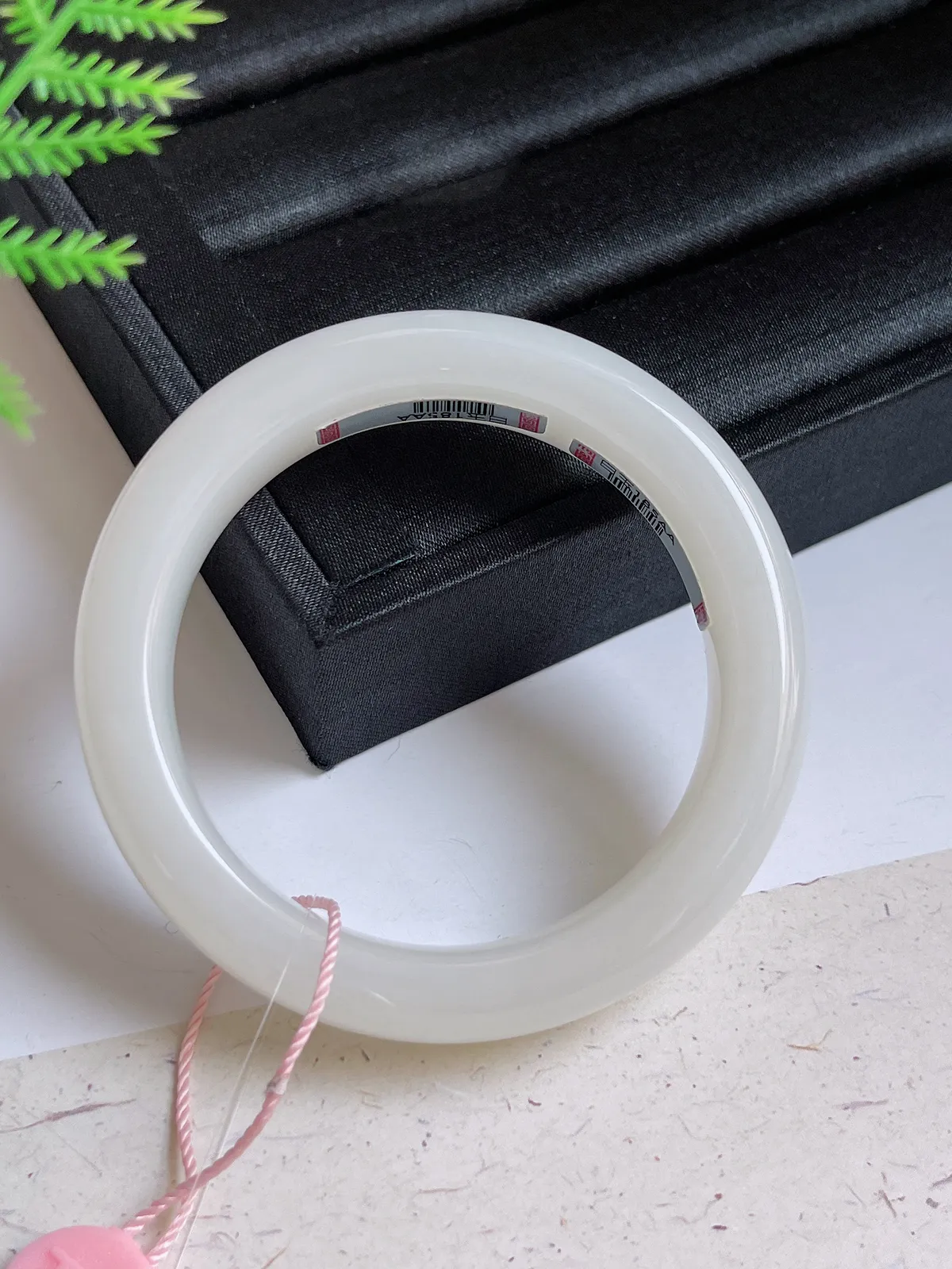 和田玉珍品白玉手镯