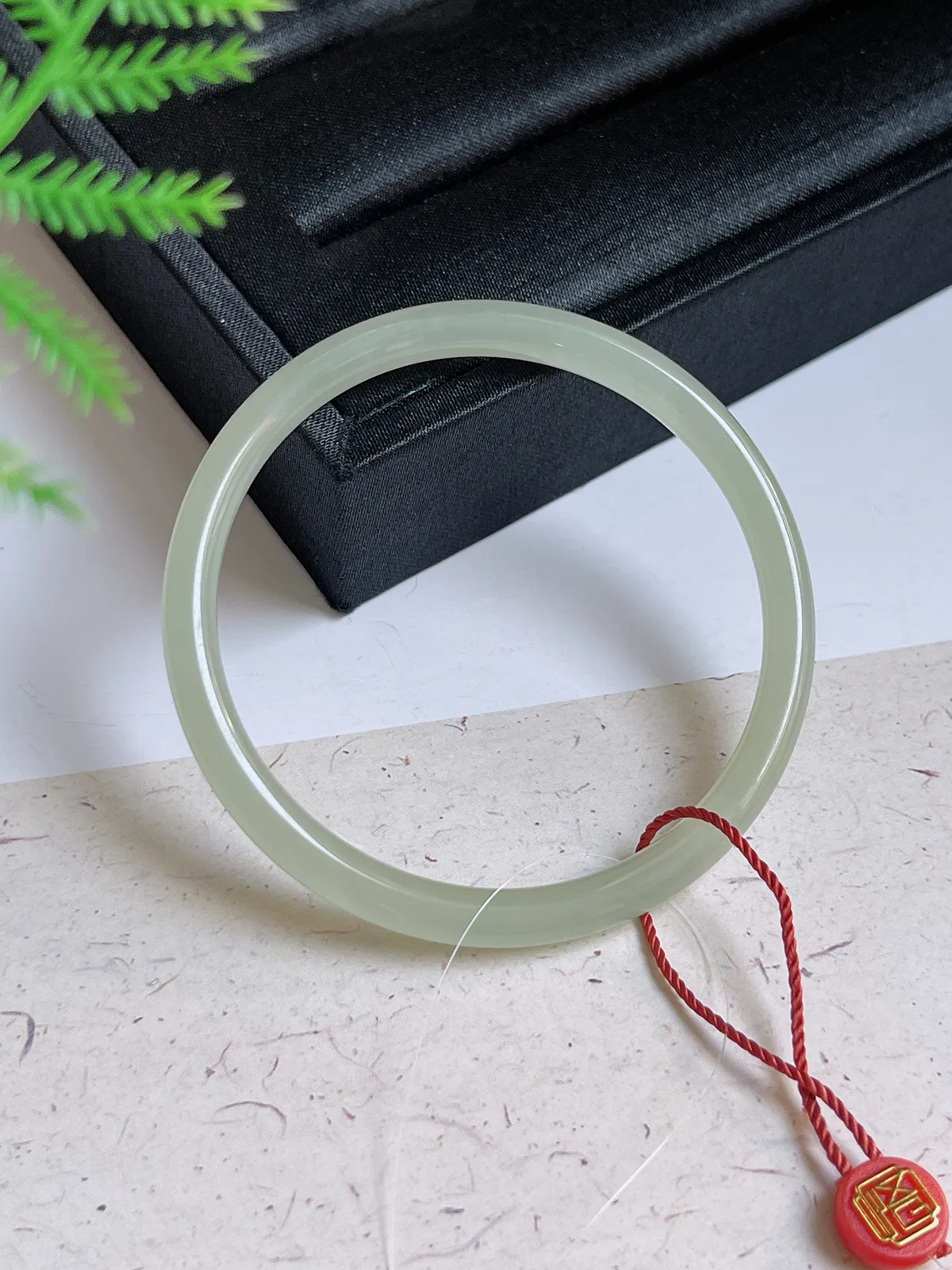 和田玉茶晴美人镯