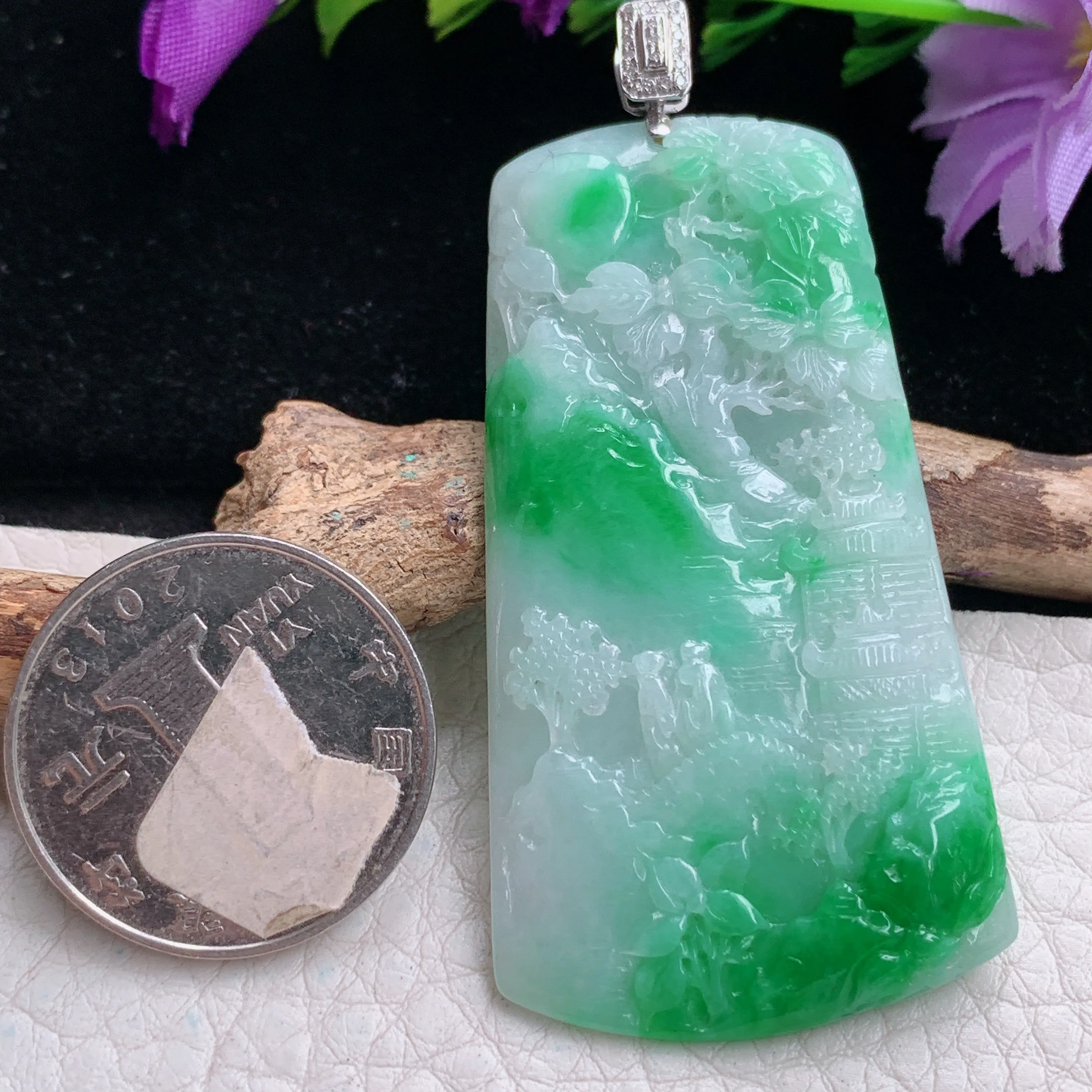 csy实拍55.8*30.5*5缅甸翡翠飘阳绿山水牌吊坠蓬莱仙境项坠 18k金扣