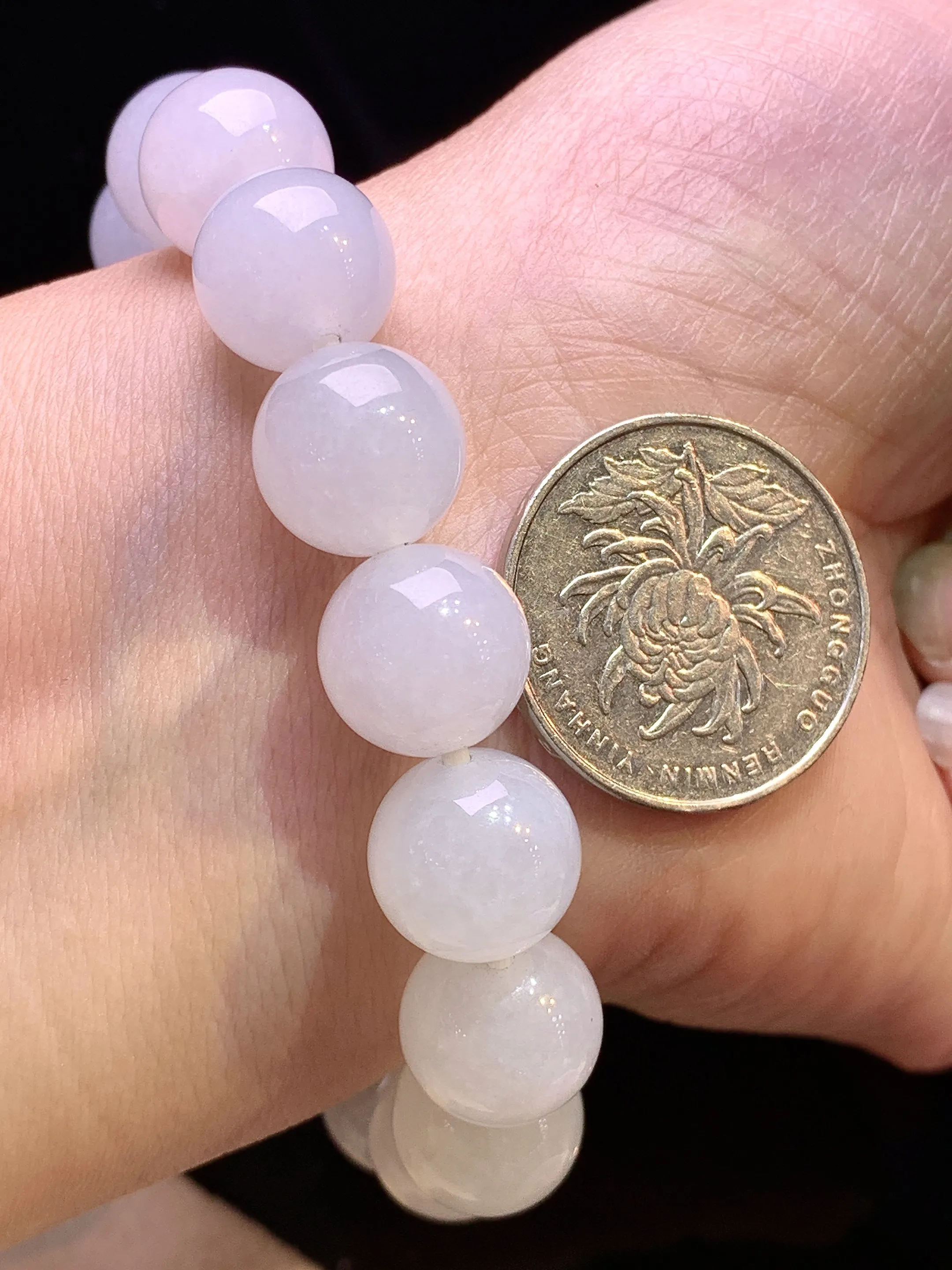 冰种圆珠手链 玉质细腻 色泽艳丽清新 整体尺寸12.3