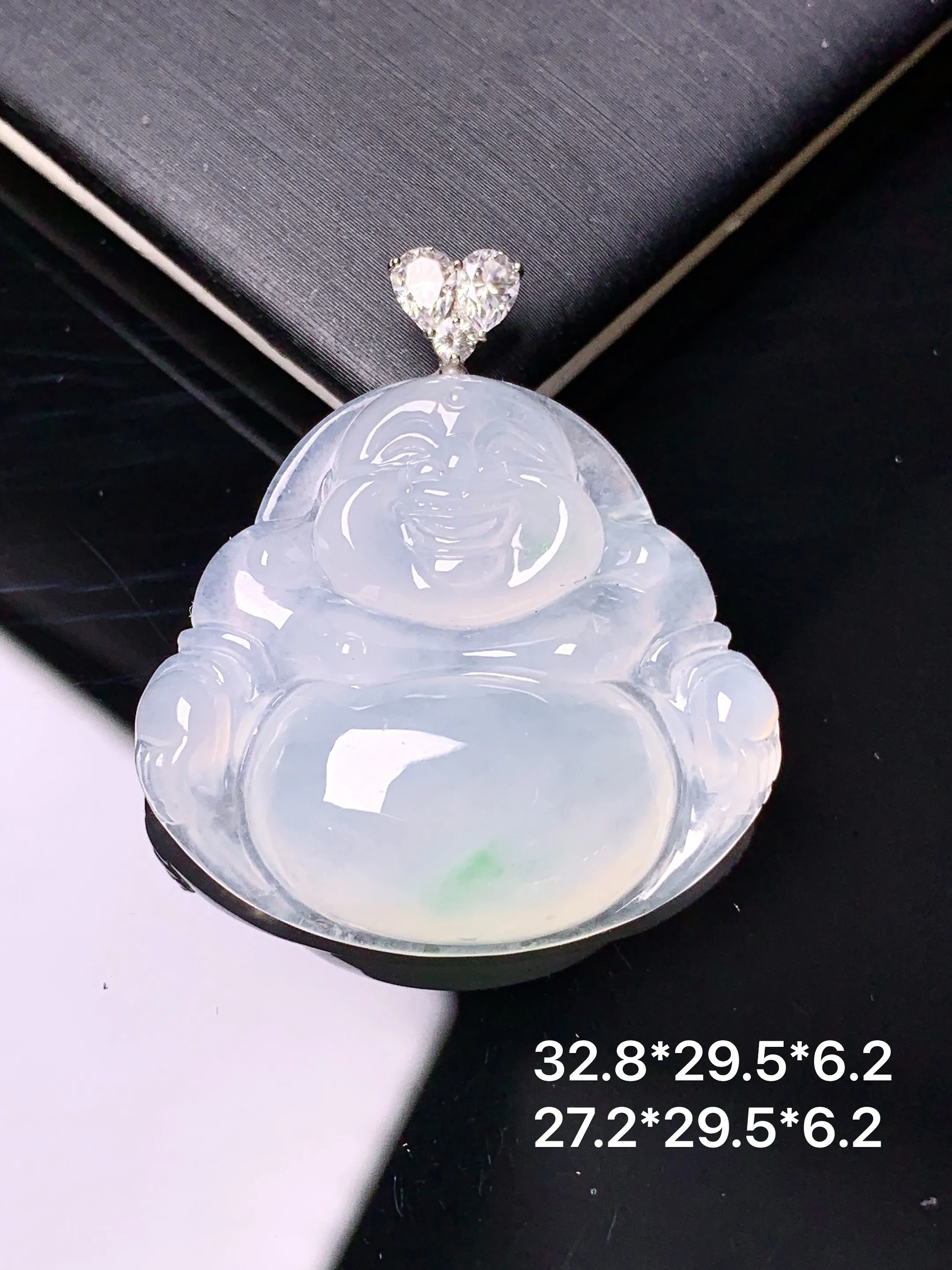 18k金莫桑钻钻镶嵌冰种佛公吊坠 玉质细腻 色泽艳丽清新 整体尺寸32.8*29.5*6.2