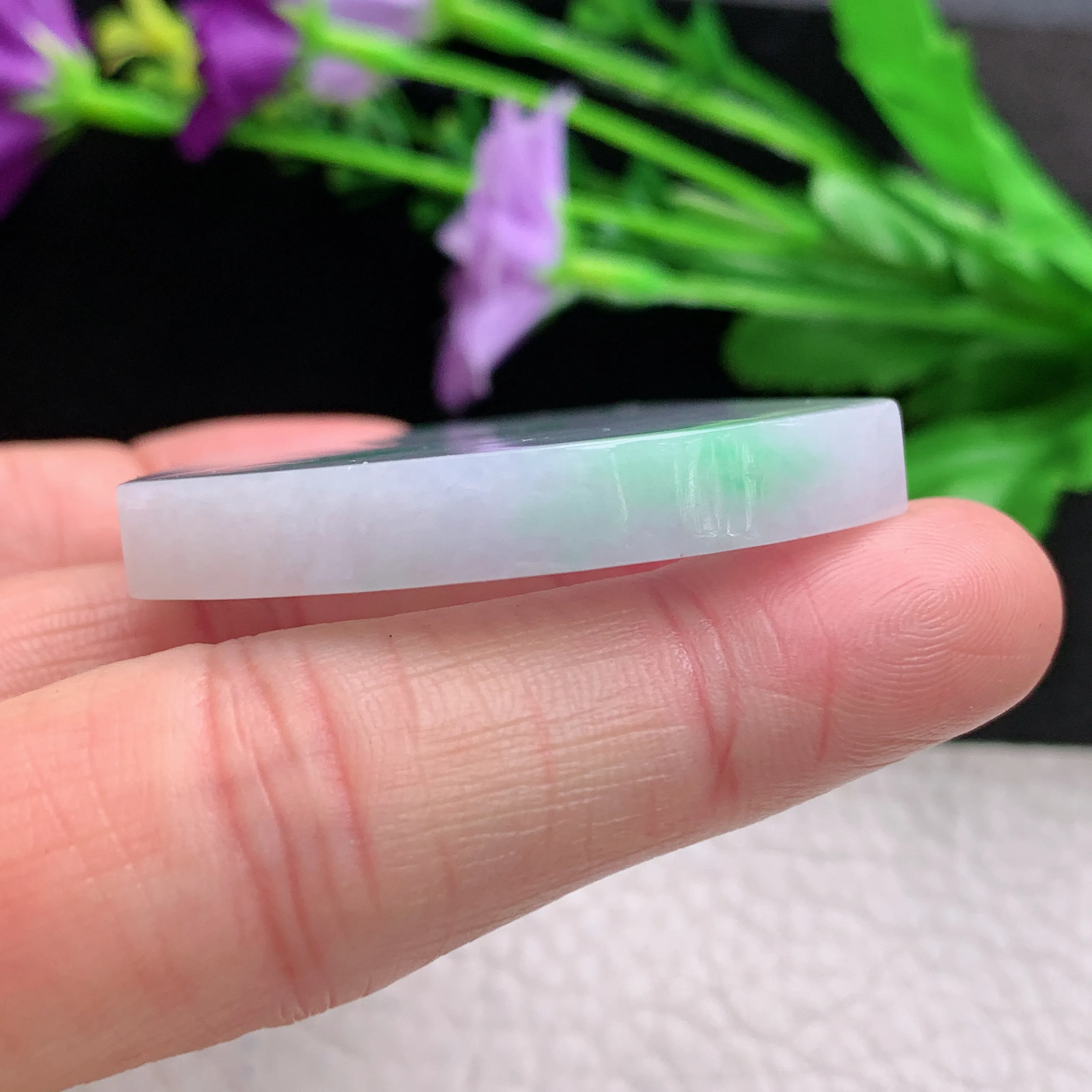 zen实拍55*42.3*6.5缅甸翡翠淡春彩平安无事牌吊坠