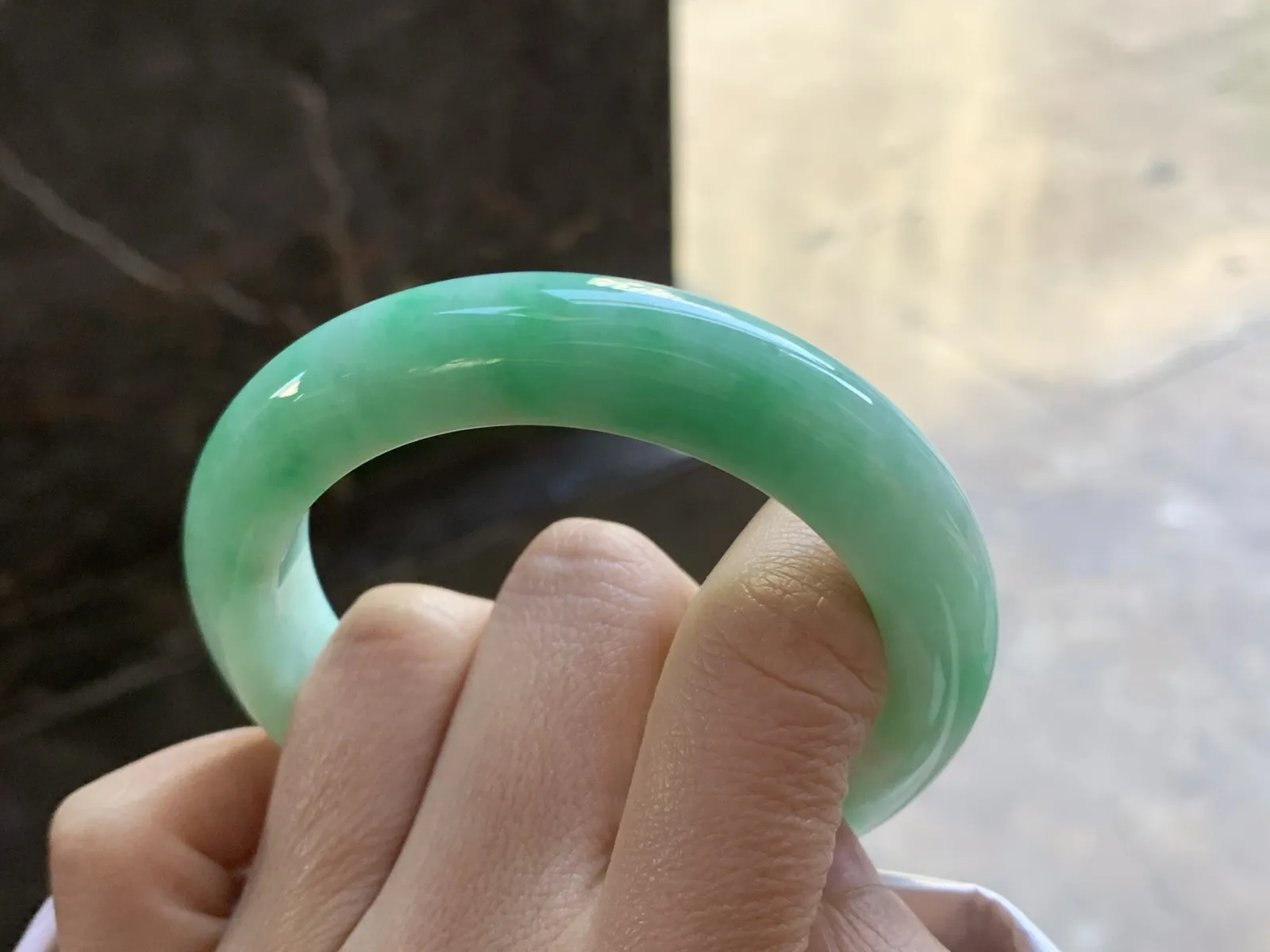 54-11.9-9.6

绿色手镯^_^鲜艳