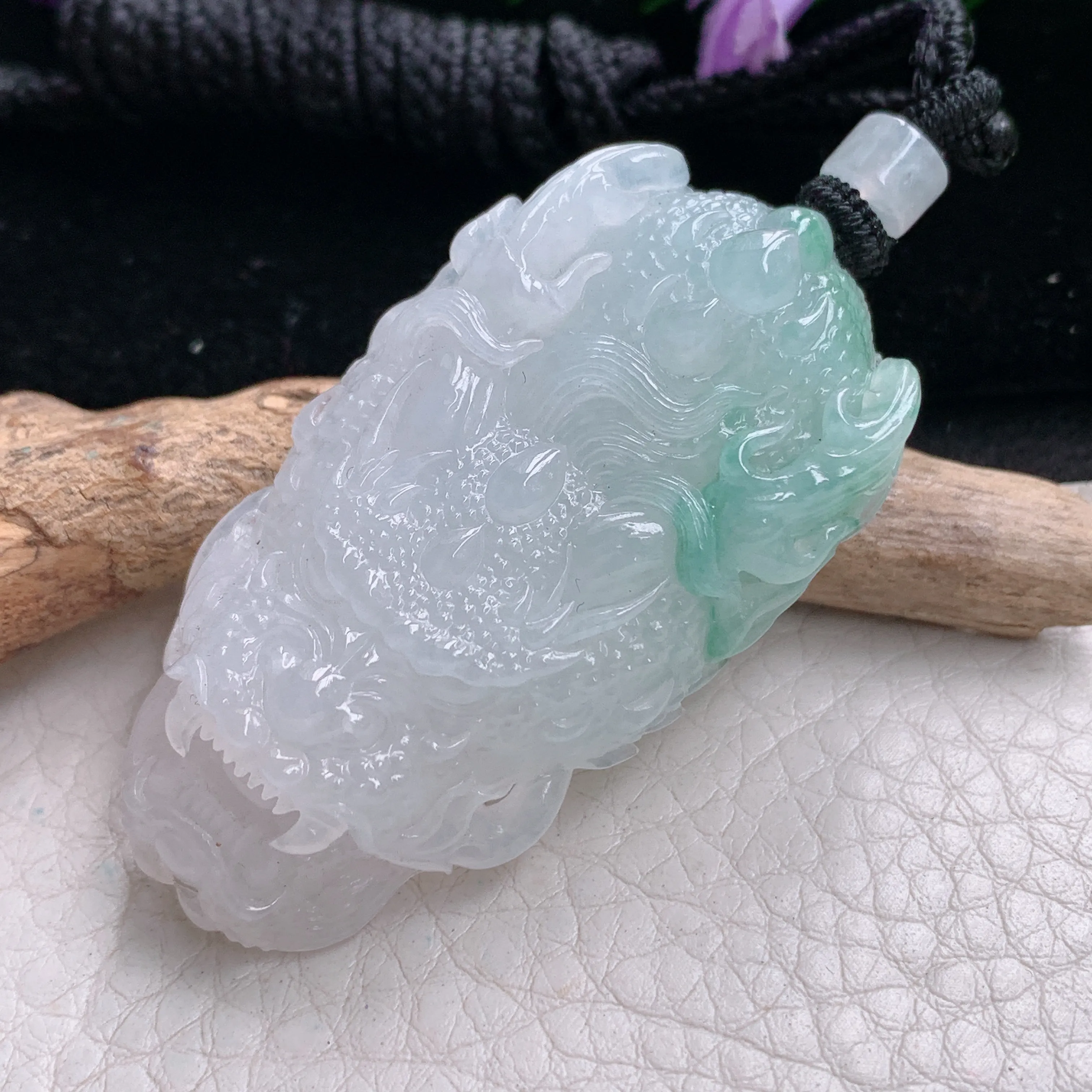 csy实拍51.5*27.3*10.8缅甸翡翠龙牌吊坠精雕冰透飞龙在天男款项坠