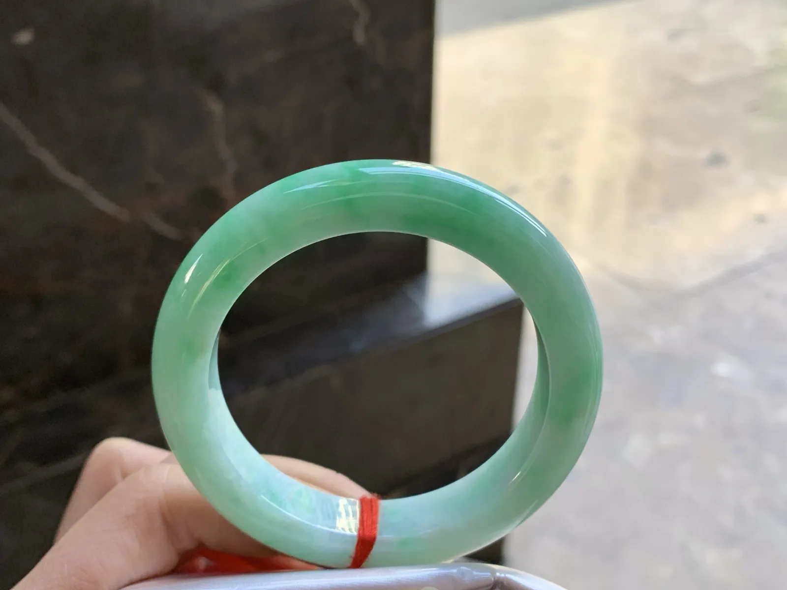 54-11.9-9.6

绿色手镯^_^鲜艳