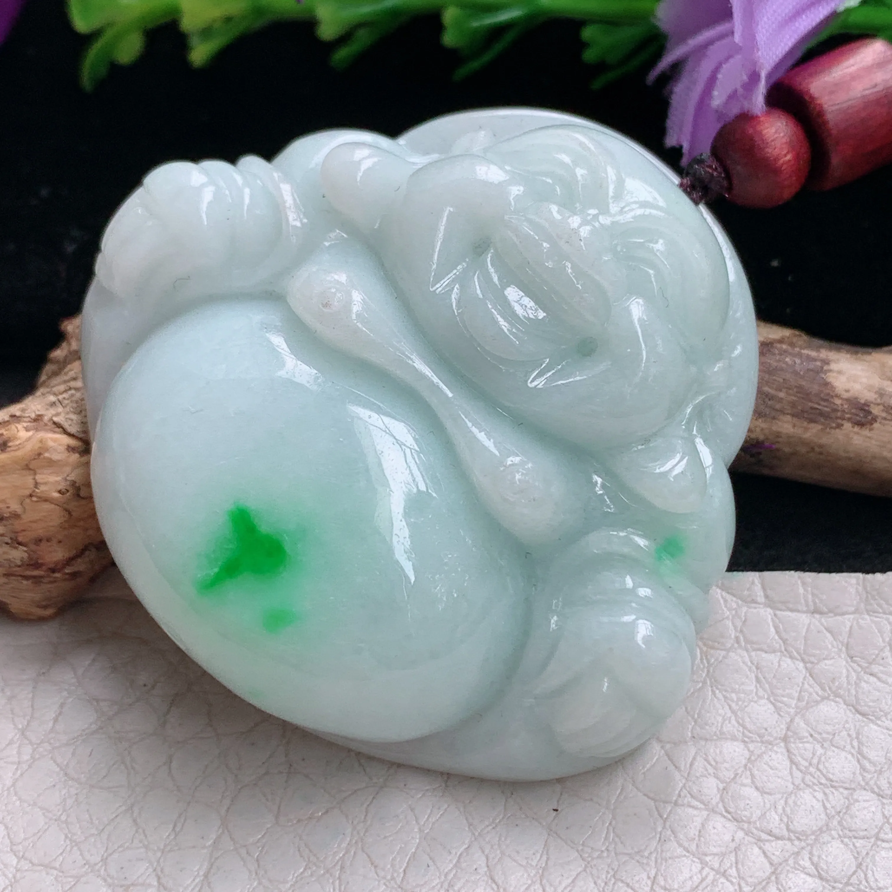 zen实拍43.3*46*12.5缅甸翡翠飘阳绿佛公吊坠