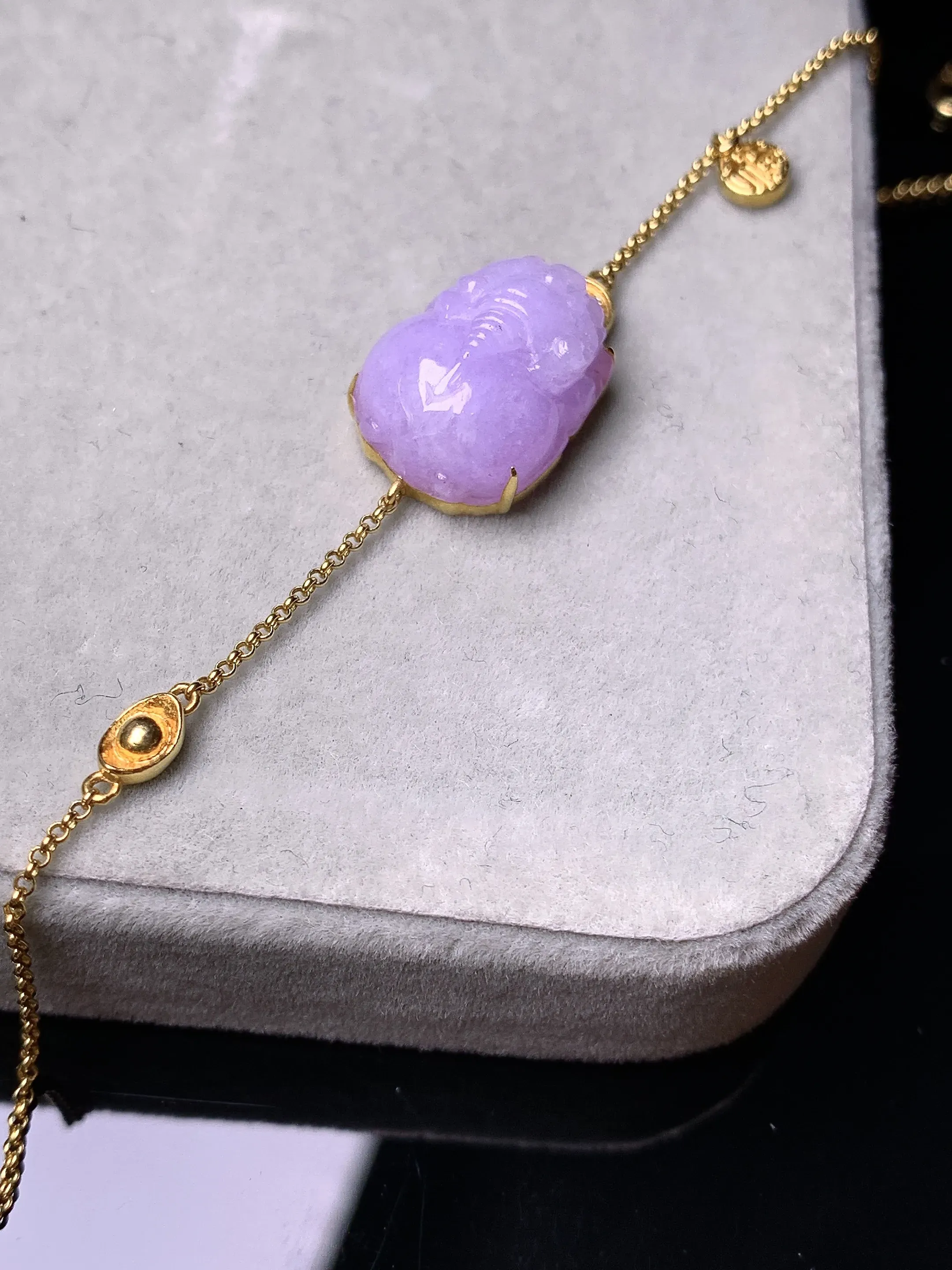 18k金钻镶嵌紫罗兰貔貅手链 玉质细腻 色泽艳丽清新 裸石尺寸14.3*11.5*7