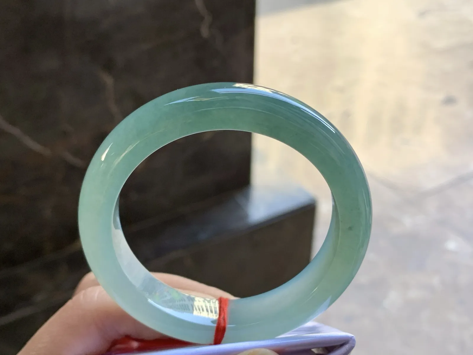 54-12.7-9.2

冰蓝水手镯^_^鲜艳 起光