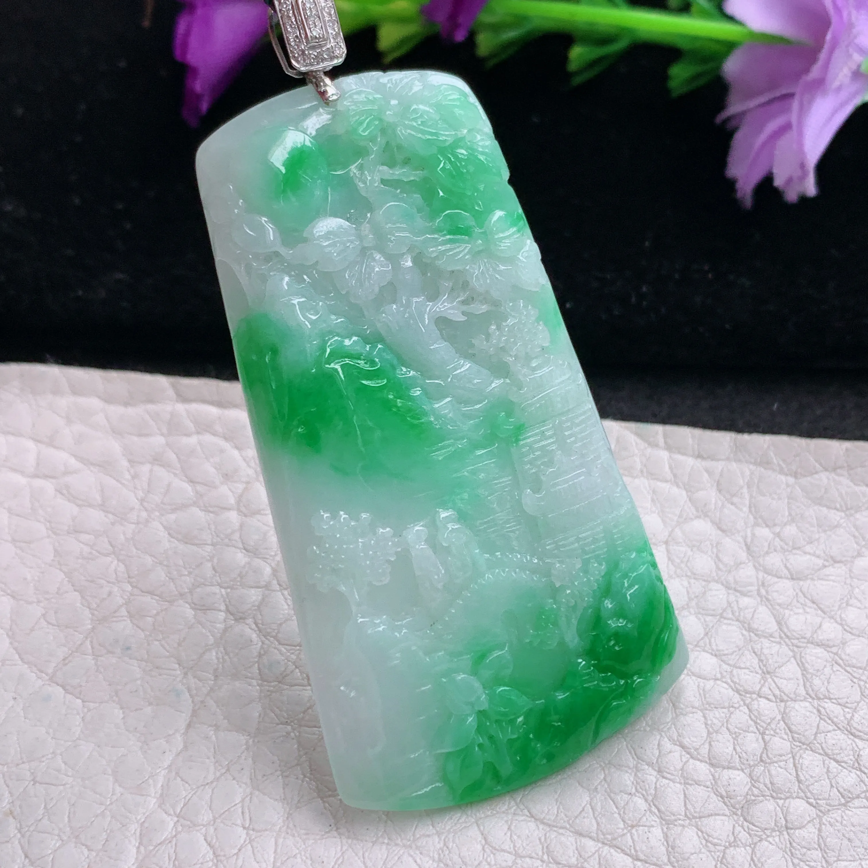 csy实拍55.8*30.5*5缅甸翡翠飘阳绿山水牌吊坠蓬莱仙境项坠 18k金扣