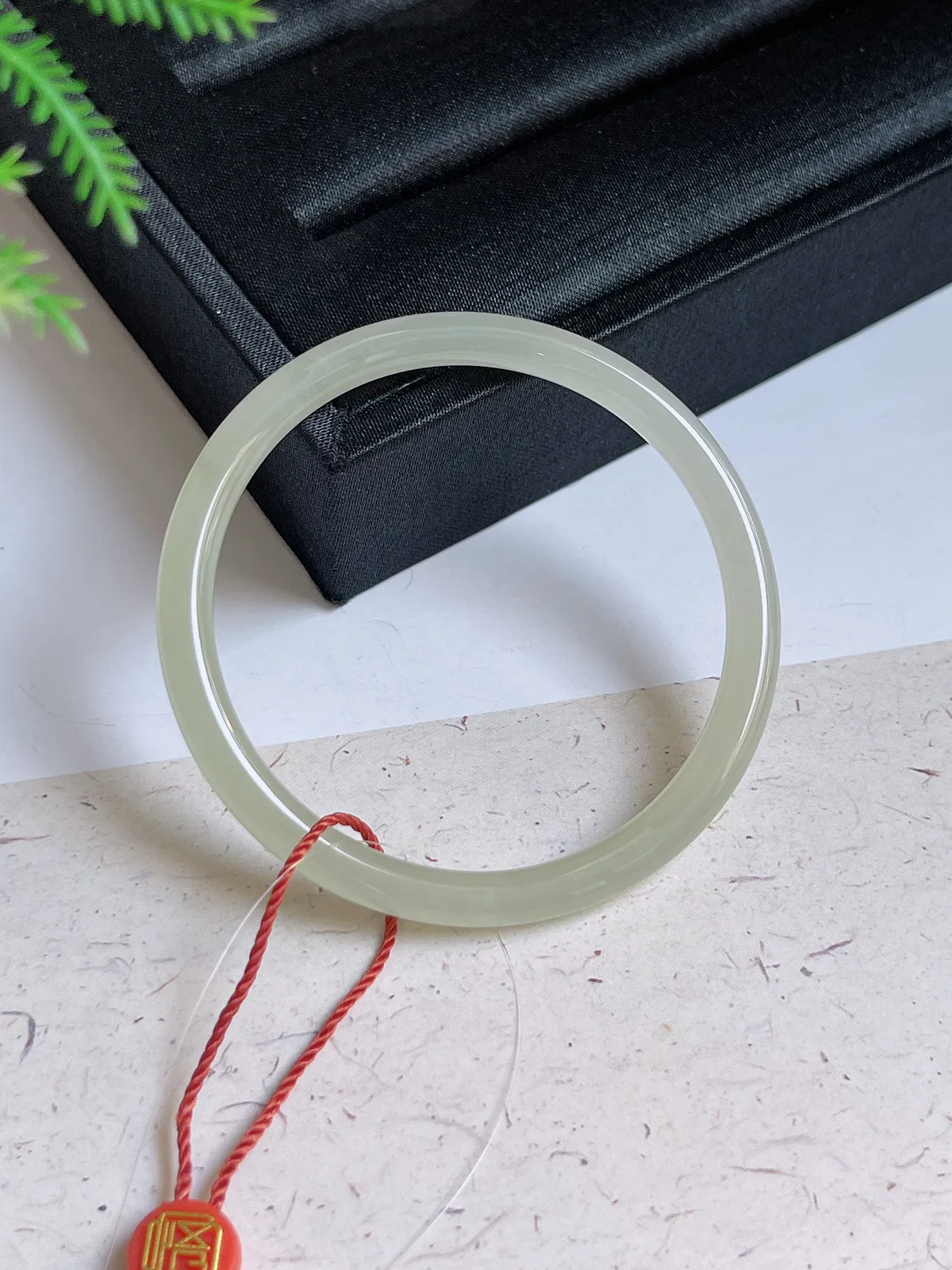 和田玉茶晴美人镯