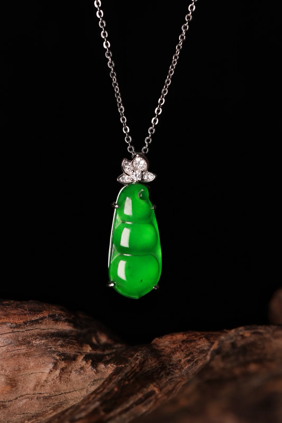 天然满绿翡翠福豆吊坠 S925银