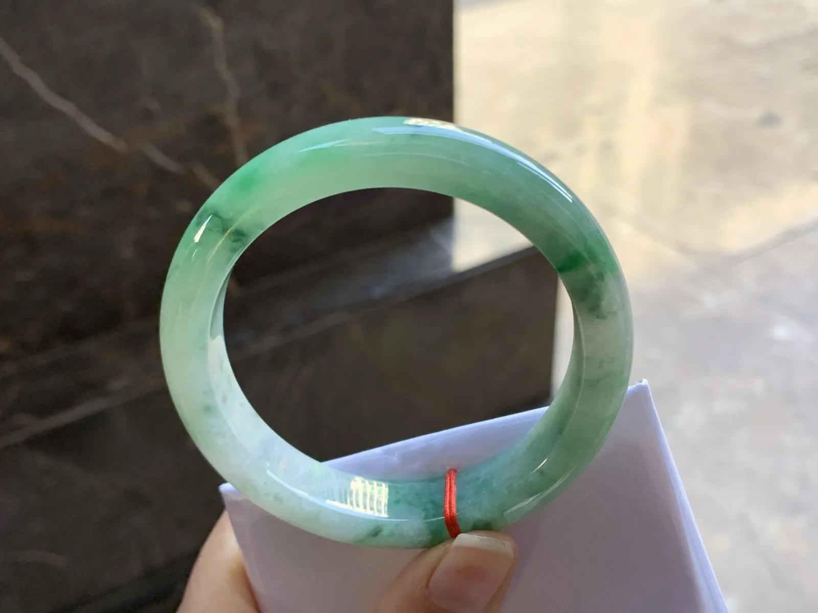 55-12.3-8.2

绿花手镯^_^鲜艳