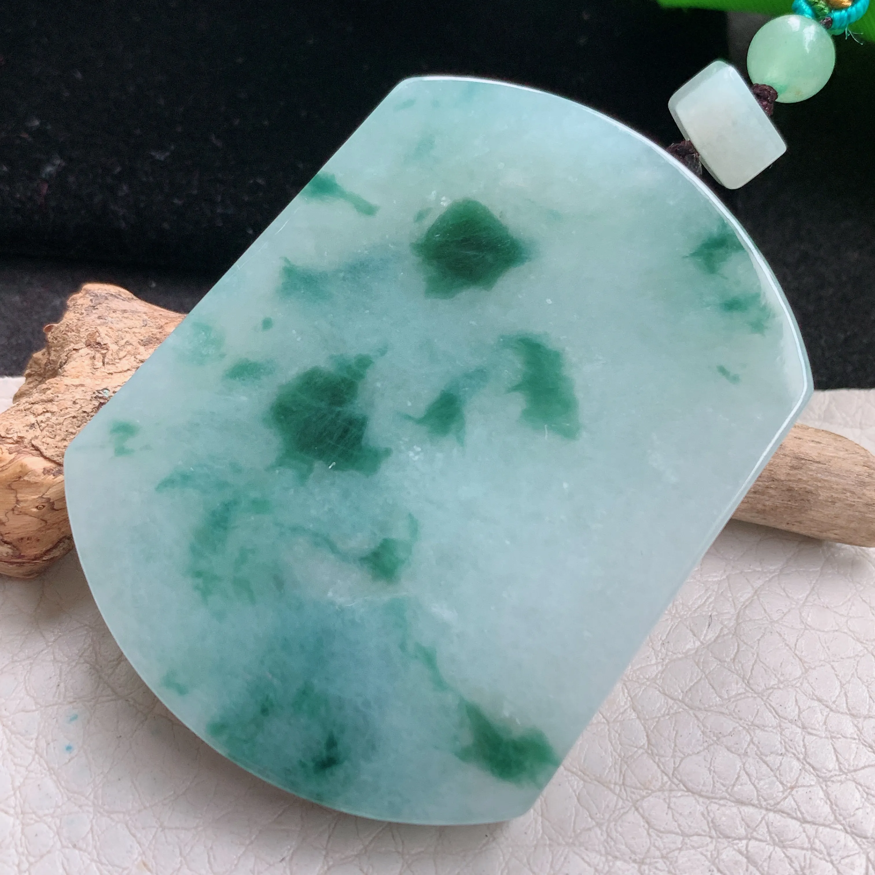 zen实拍55*41.8*6.2缅甸翡翠飘花平安无事牌吊坠 无字素牌项坠