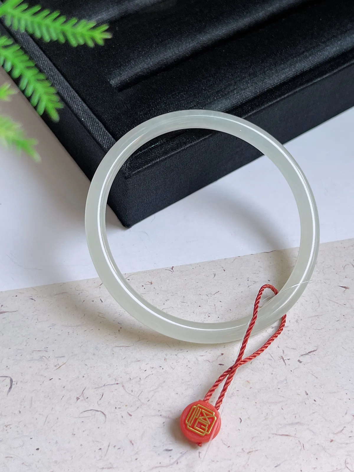 和田玉茶晴美人镯