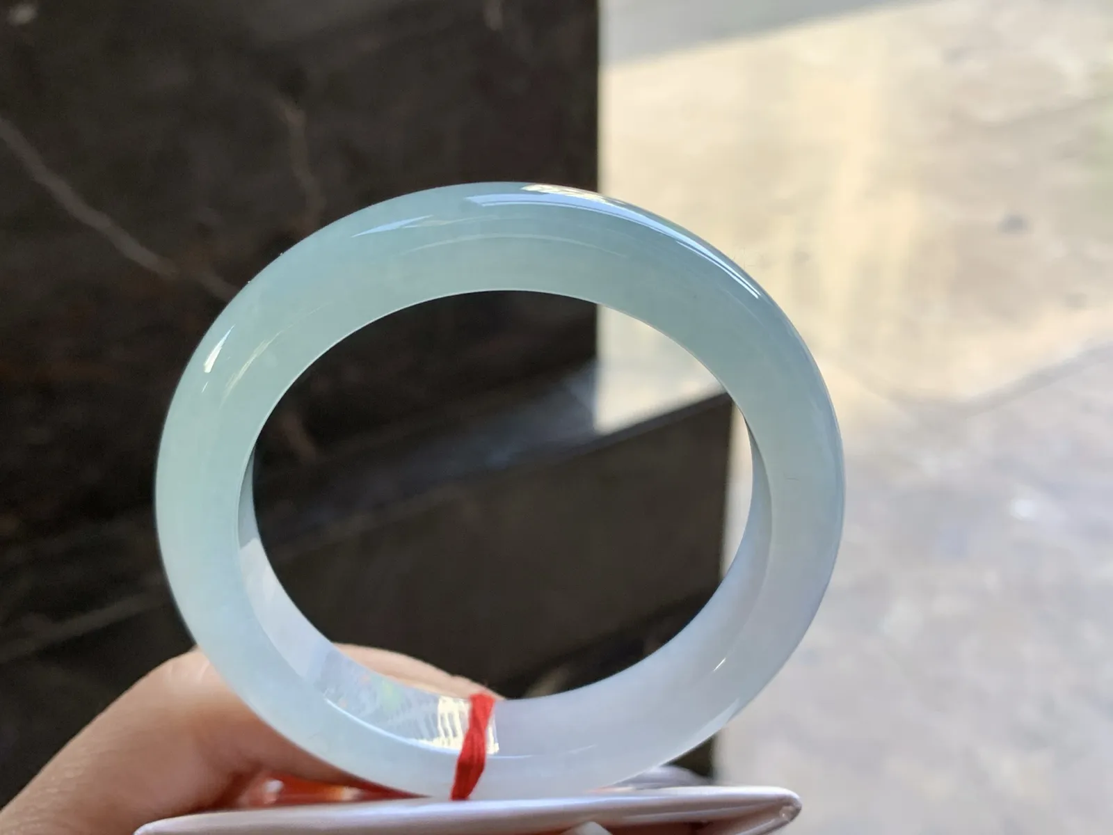 57.5-12.7-9.2

淡蓝手镯^_^水润冰透