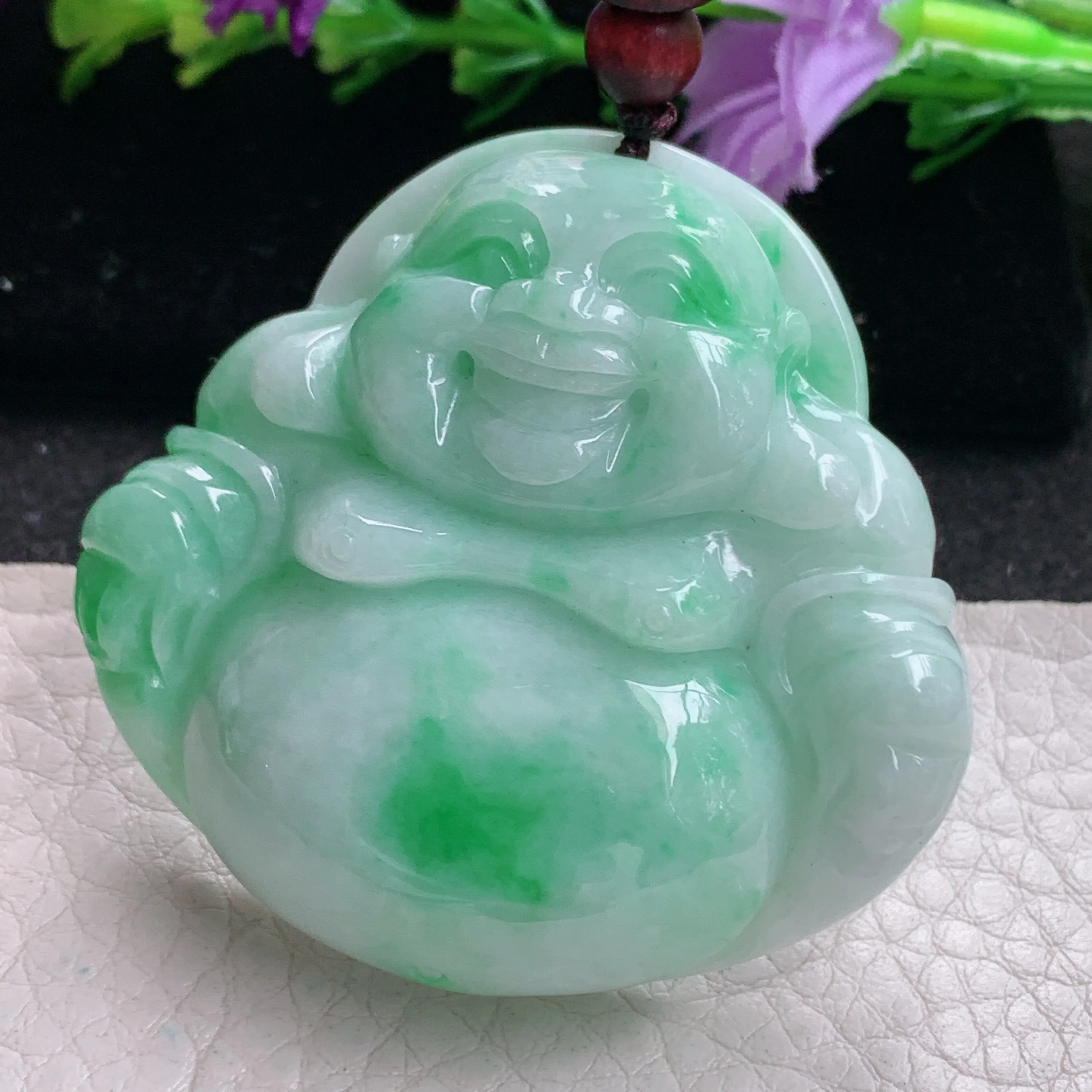 zen实拍47.2*49.2*12.2缅甸翡翠飘绿大佛公吊坠白底青弥勒佛像毛衣坠