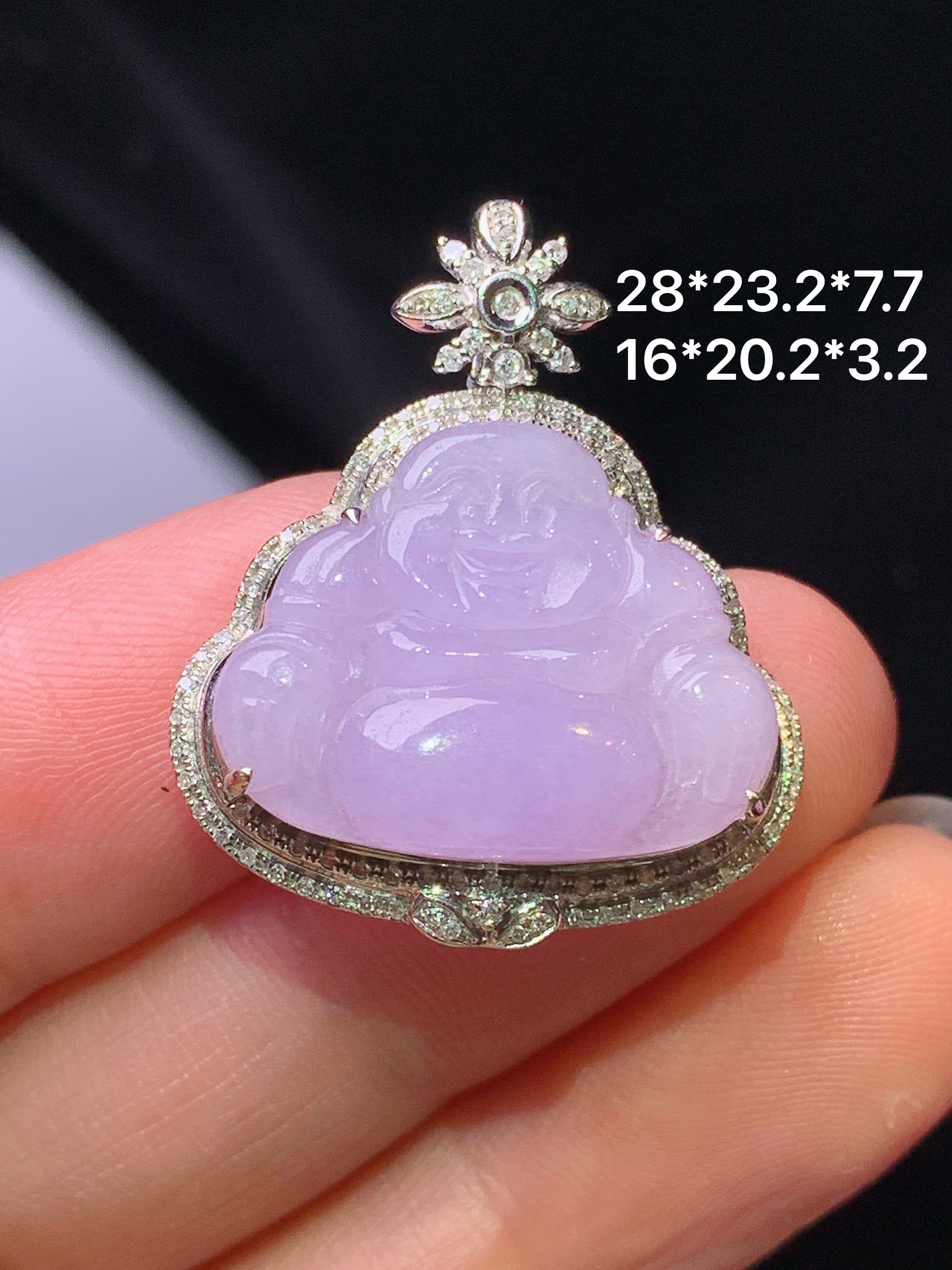 18k金钻镶嵌紫罗兰佛公吊坠 玉质细腻 色泽艳丽清新 整体尺寸28*23.2*7.7