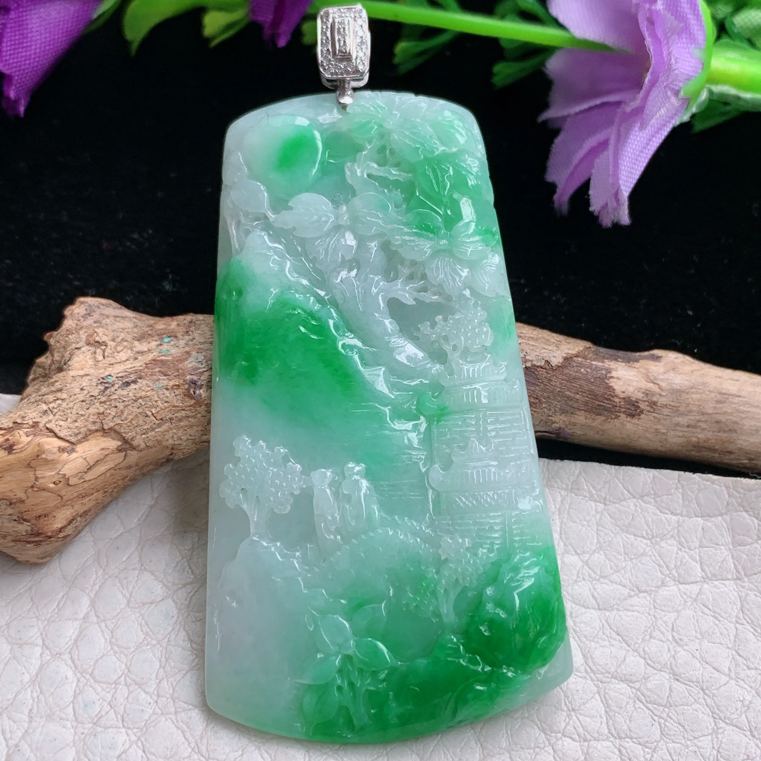 csy实拍55.8*30.5*5缅甸翡翠飘阳绿山水牌吊坠蓬莱仙境项坠 18k金扣