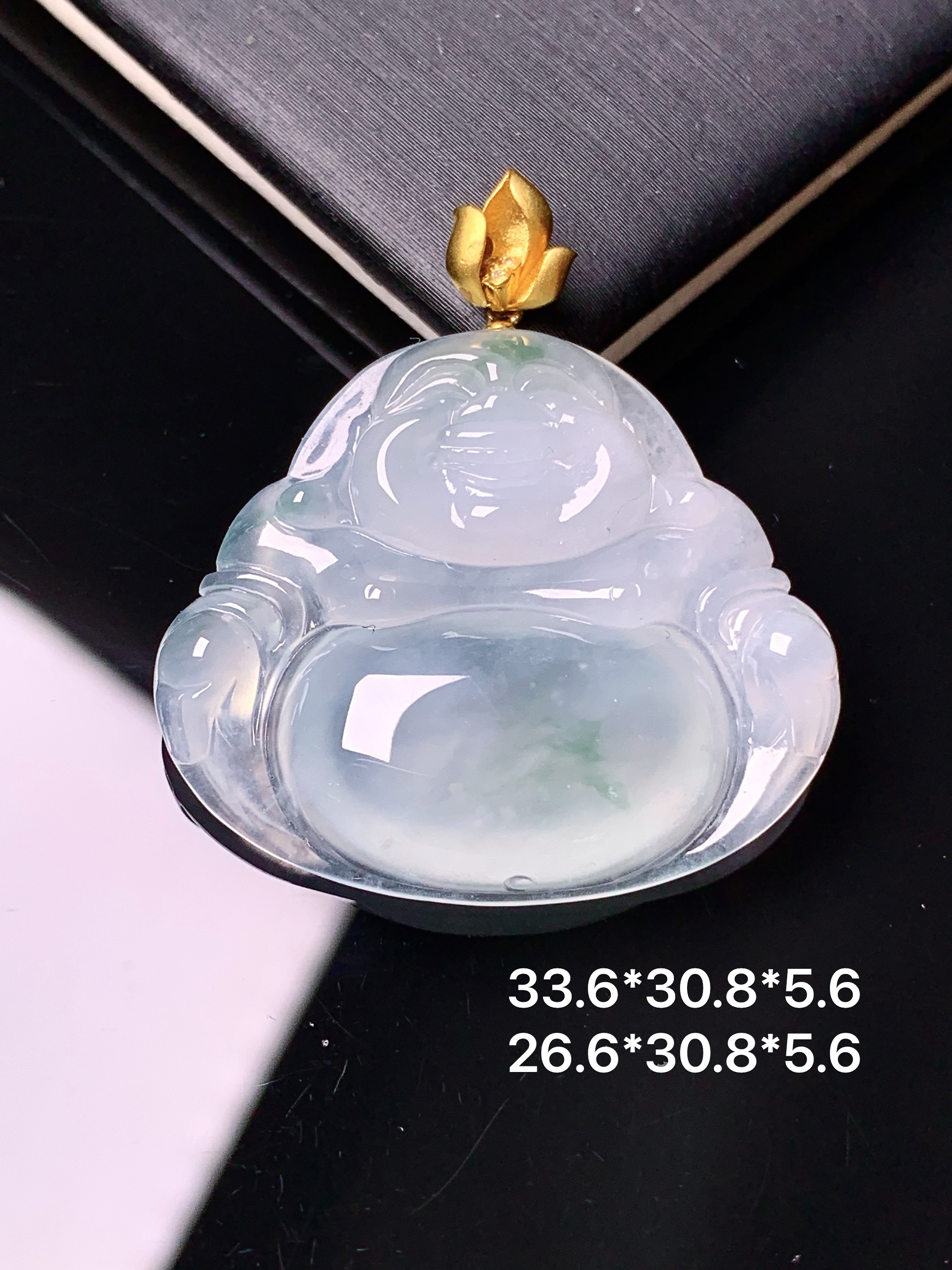 18k金镶嵌冰种佛公吊坠 玉质细腻 色泽艳丽清新 整体尺寸33.6*30.8*5.6