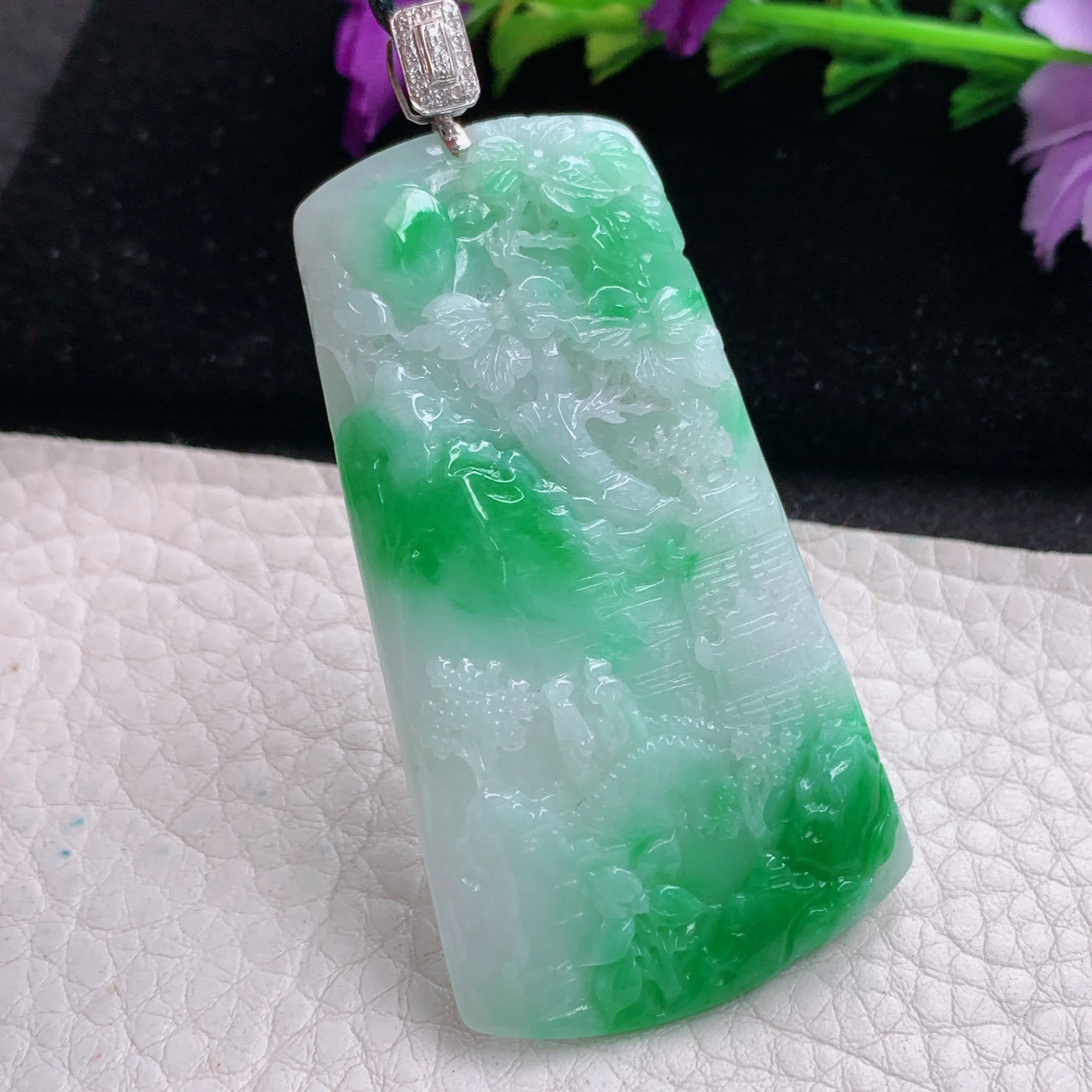 csy实拍55.8*30.5*5缅甸翡翠飘阳绿山水牌吊坠蓬莱仙境项坠 18k金扣